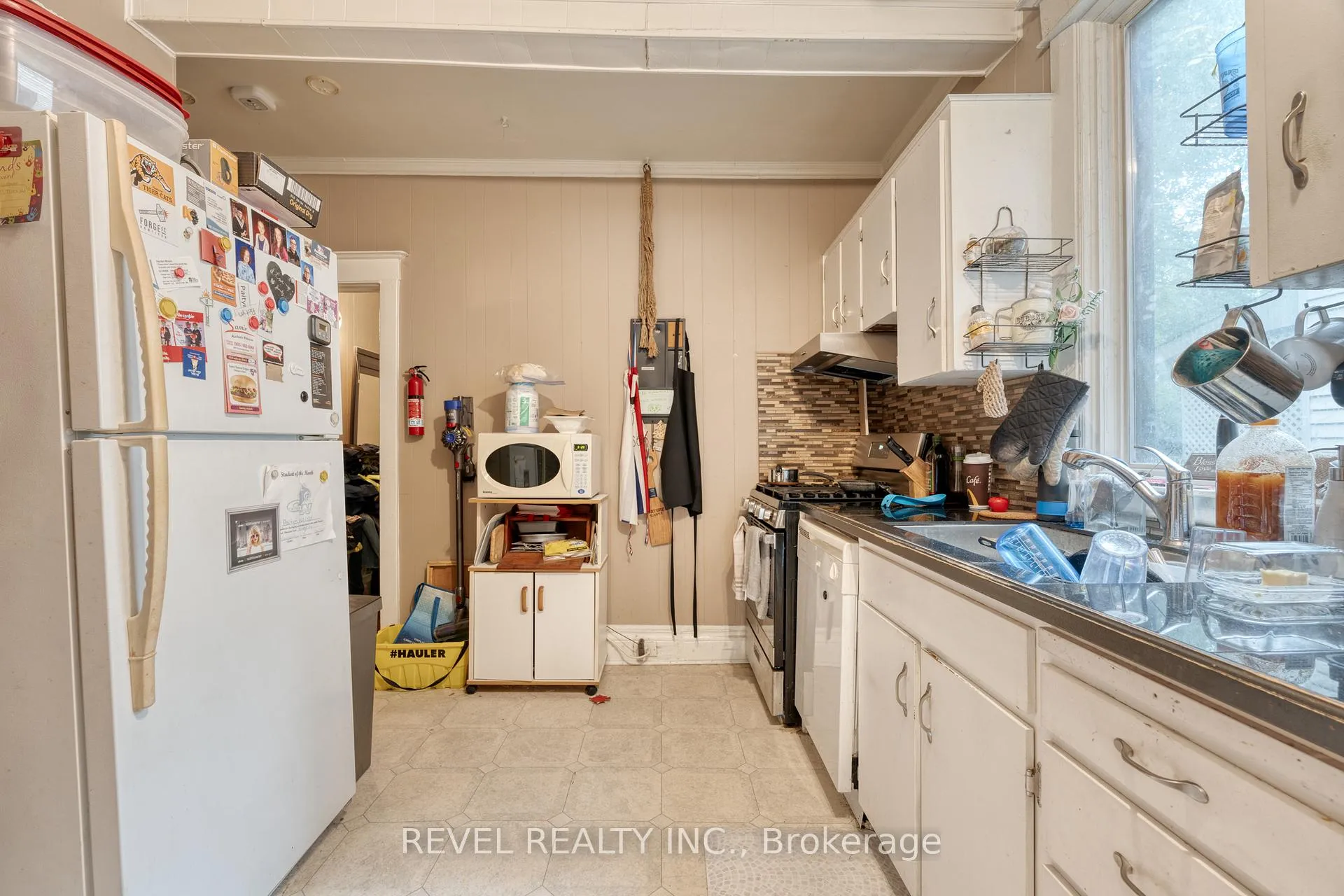 Photo 7 of 34 Sherman Avenue S, Hamilton, Gibson — HOMEH
