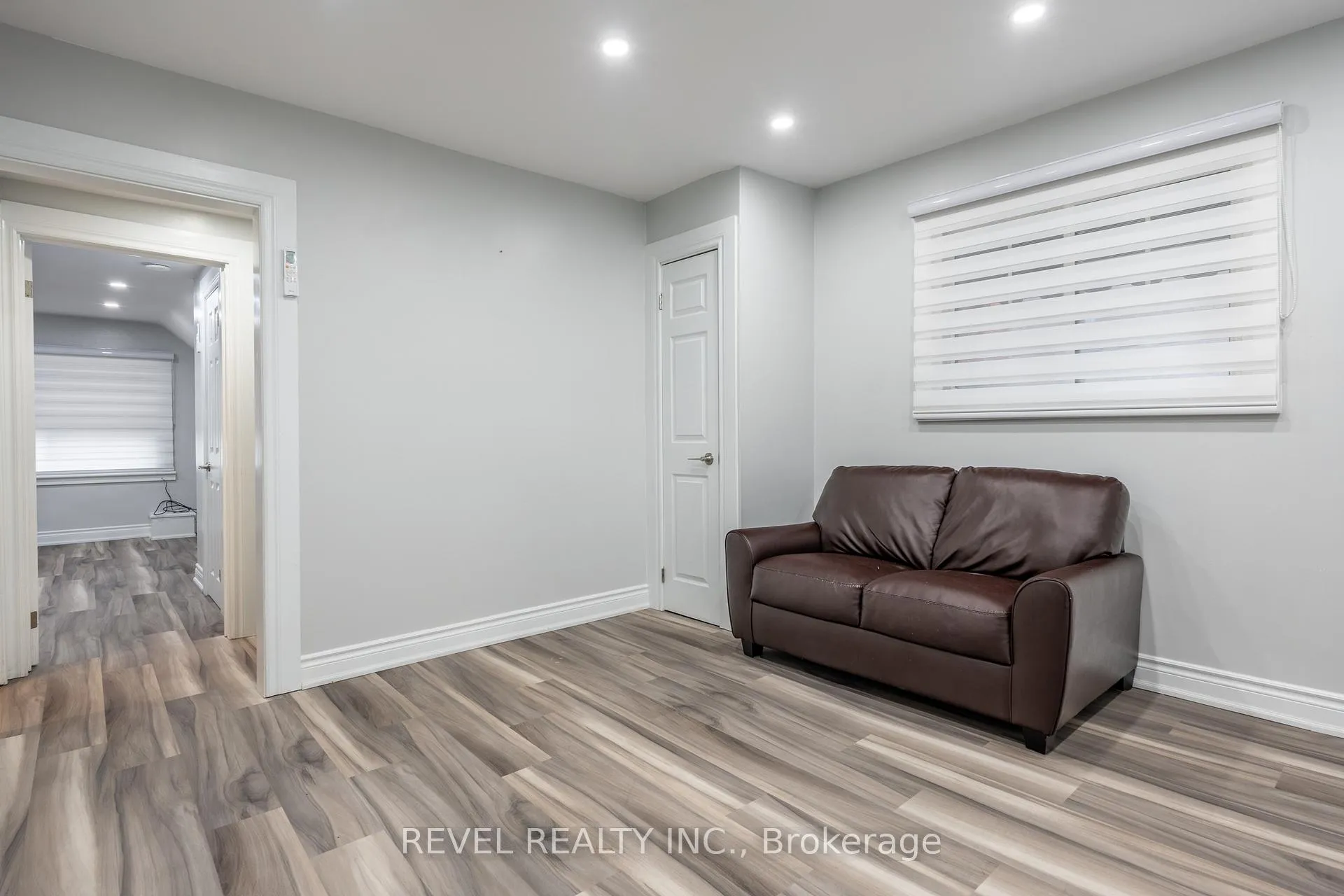 Photo 26 of 34 Sherman Avenue S, Hamilton, Gibson — HOMEH