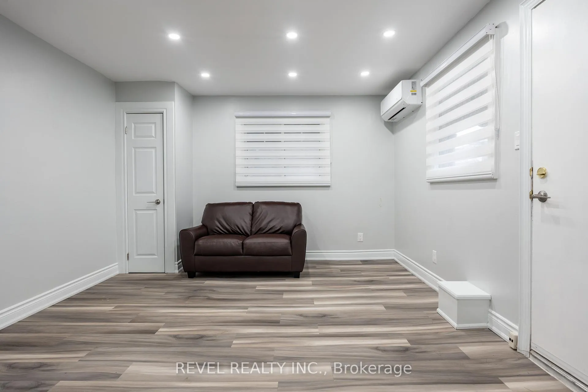 Photo 32 of 34 Sherman Avenue S, Hamilton, Gibson — HOMEH