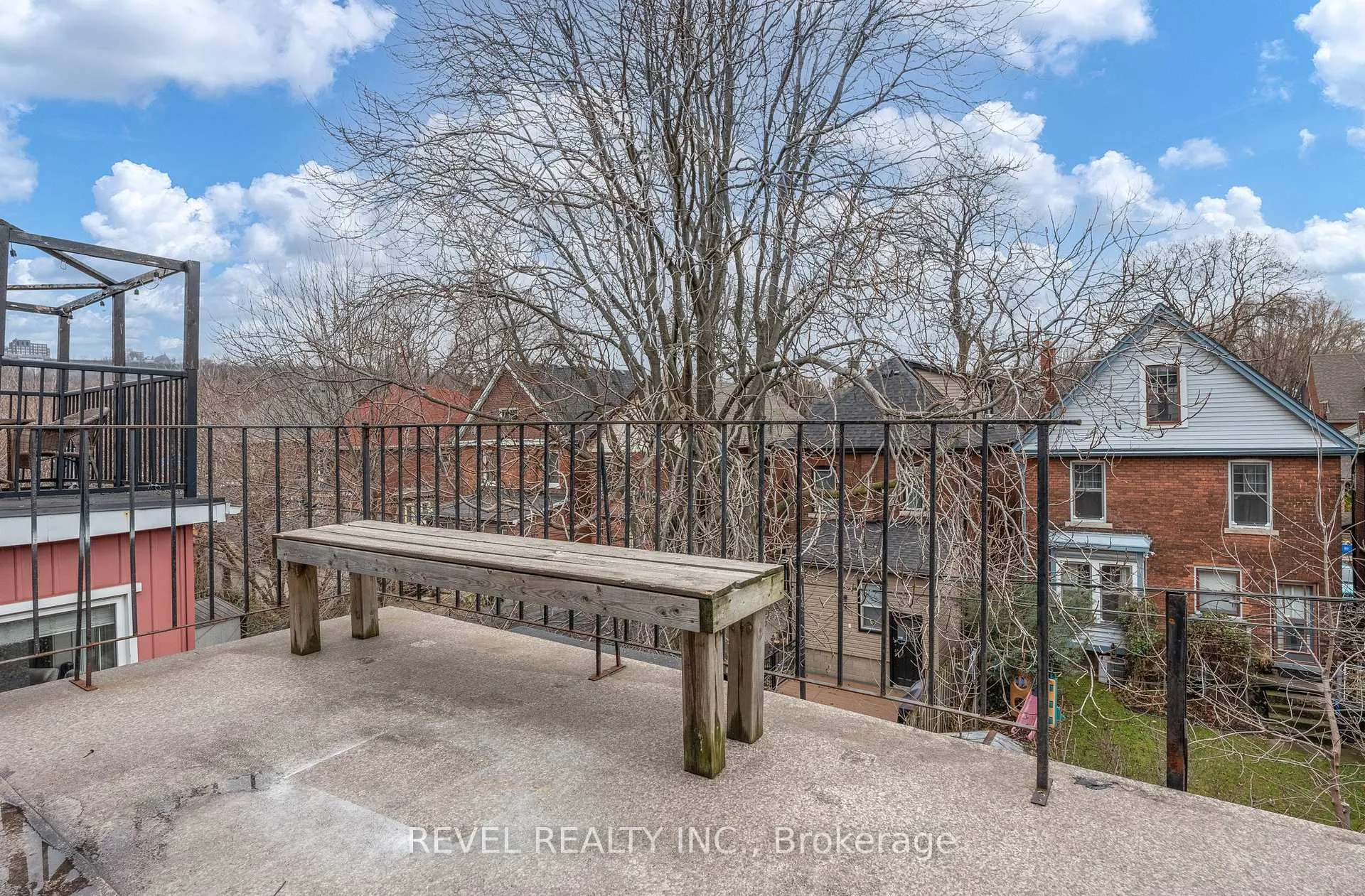 Photo 37 of 34 Sherman Avenue S, Hamilton, Gibson — HOMEH