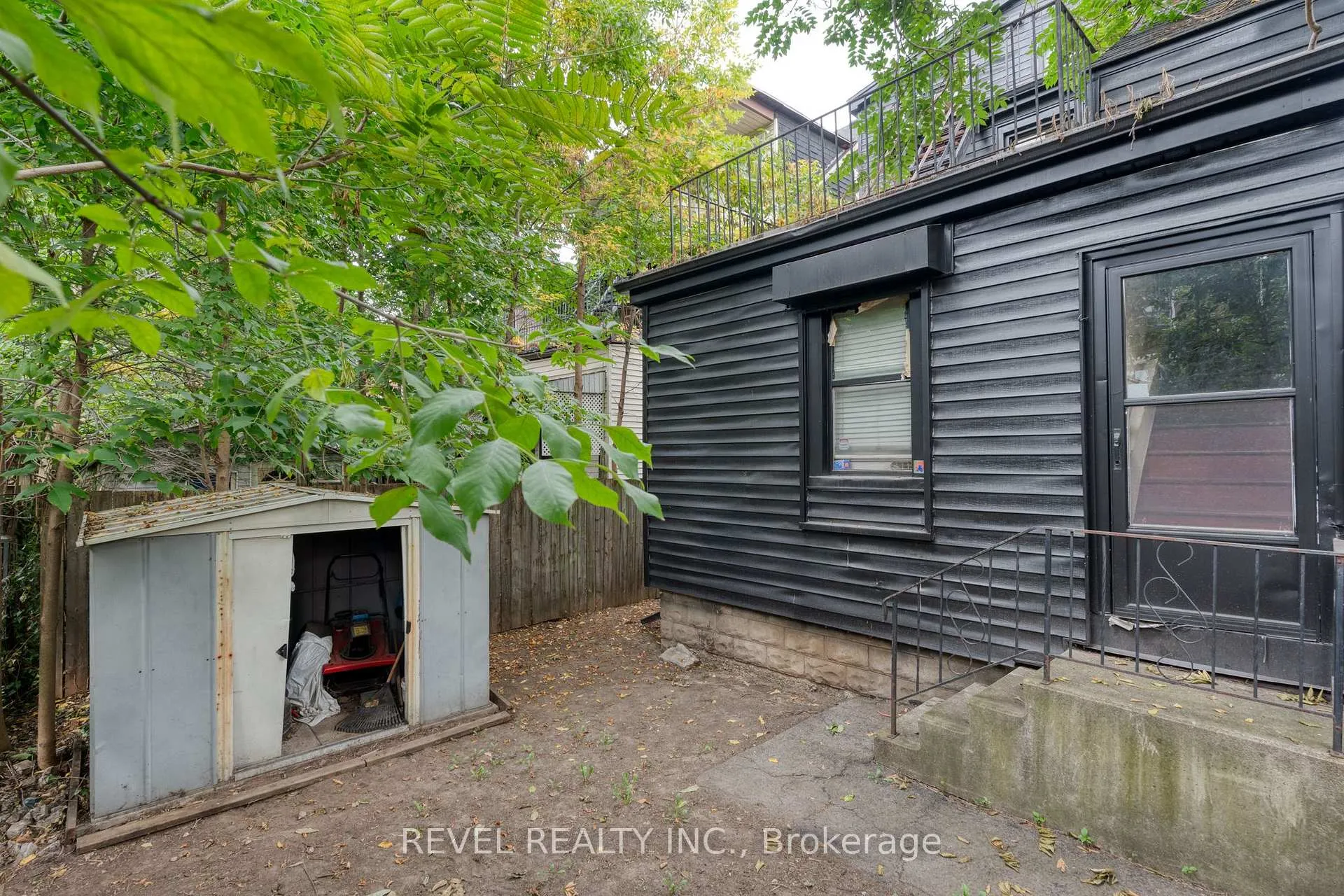 Photo 39 of 34 Sherman Avenue S, Hamilton, Gibson — HOMEH