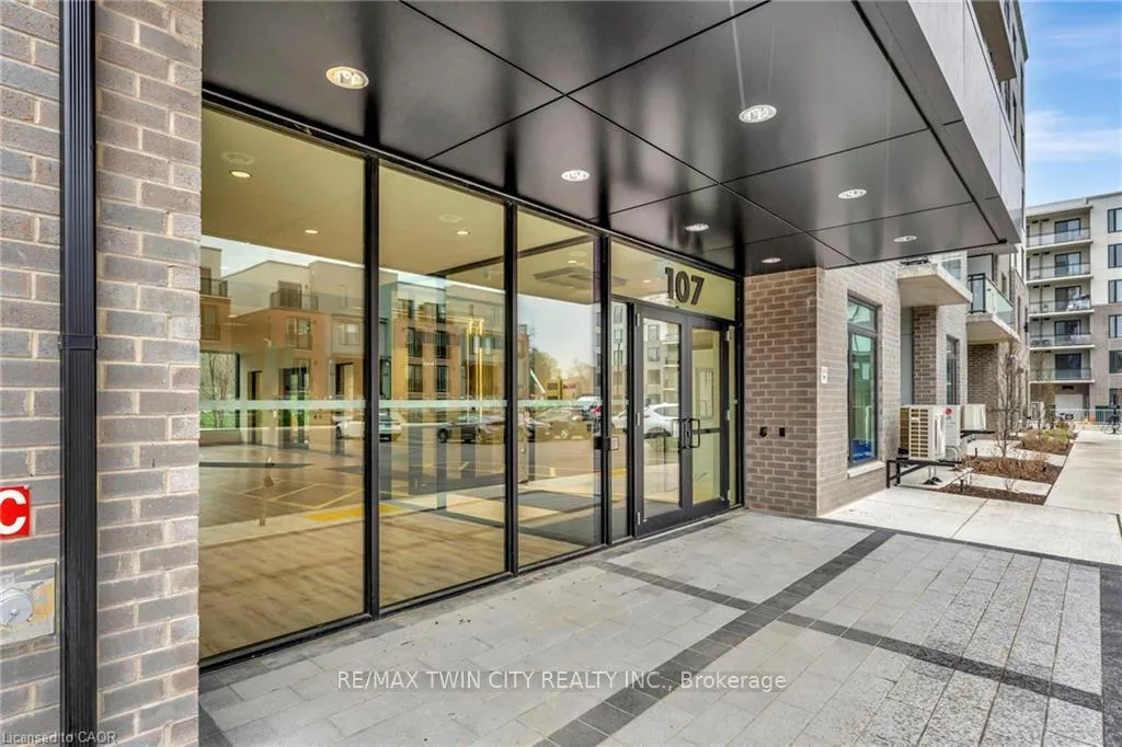 Front of Unit 516, 107 Roger Street
