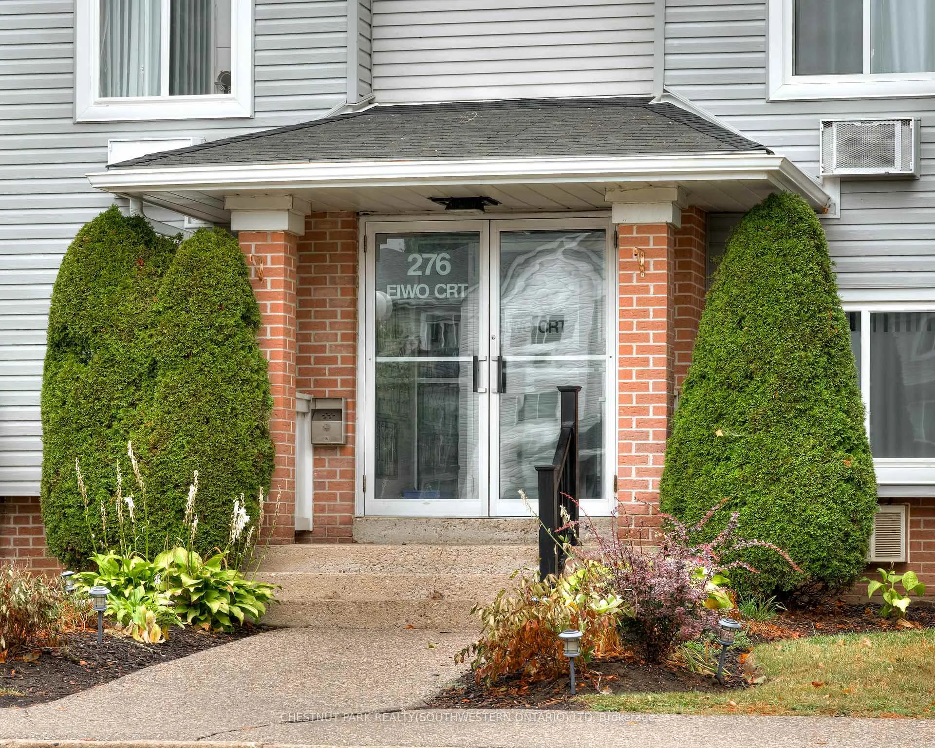 Photo 2 of Unit 105, 276 Eiwo Court, Waterloo, Lincoln Village — HOMEH