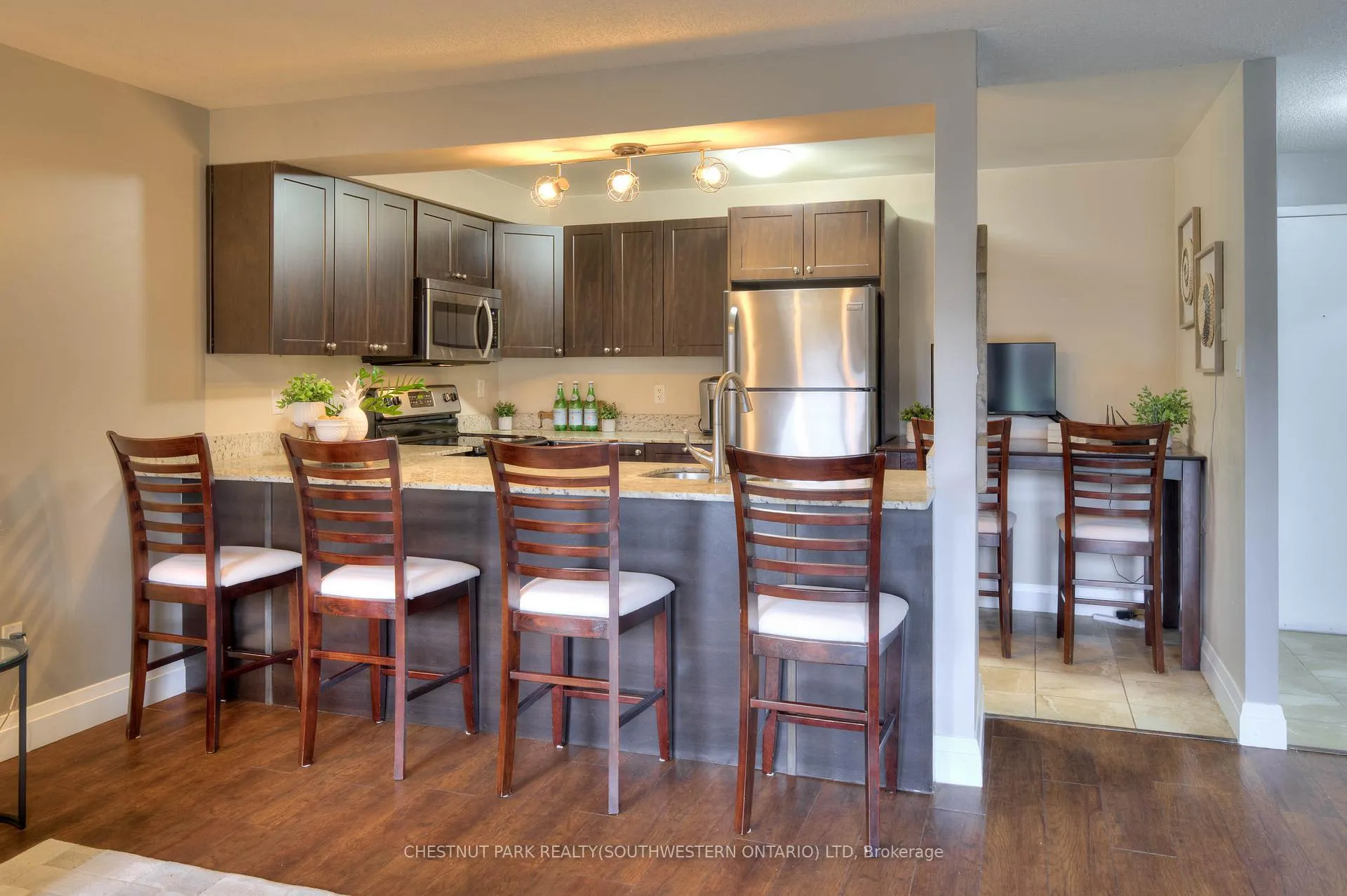 Photo 5 of Unit 105, 276 Eiwo Court, Waterloo, Lincoln Village — HOMEH