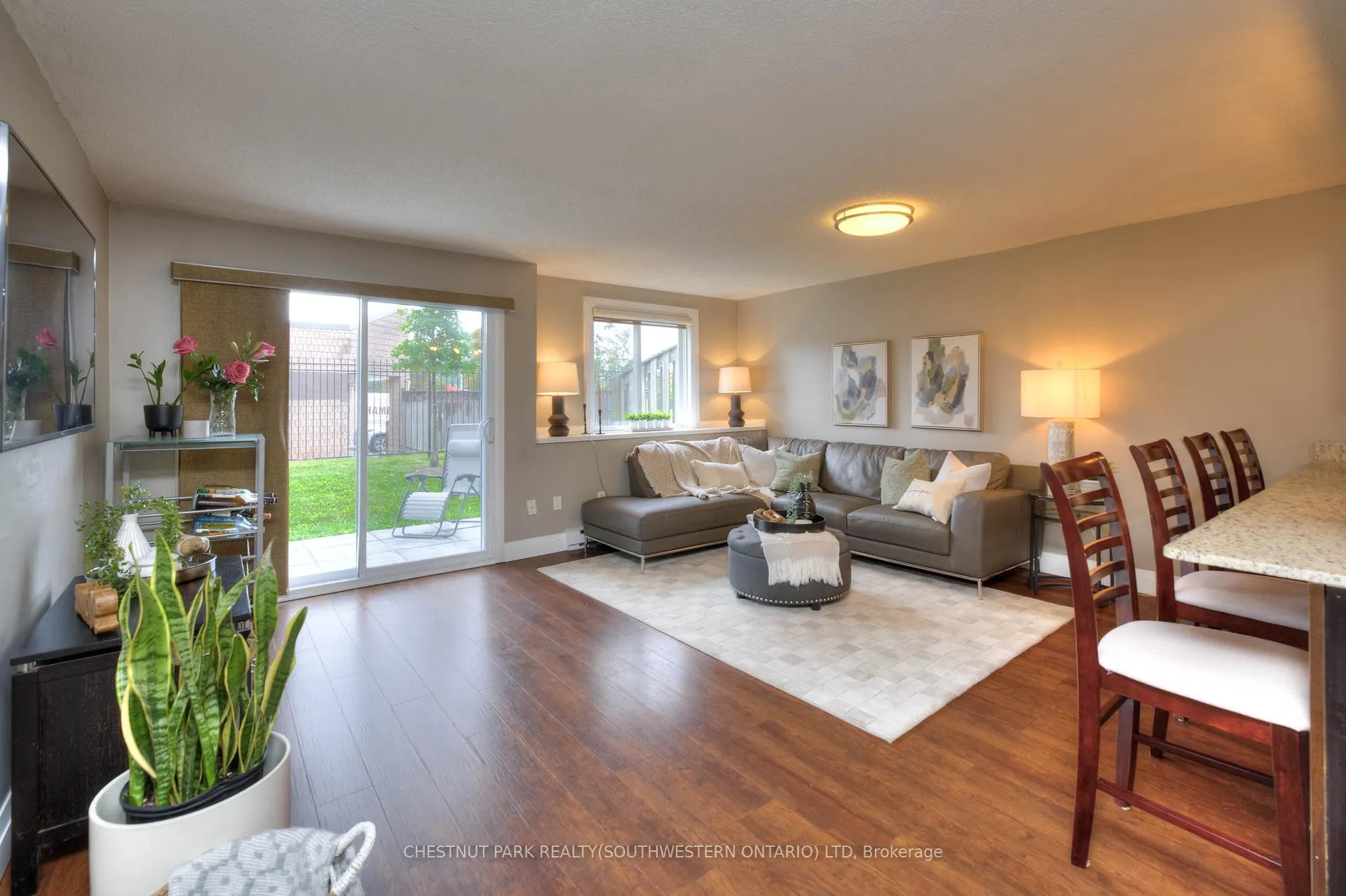 Photo 6 of Unit 105, 276 Eiwo Court, Waterloo, Lincoln Village — HOMEH