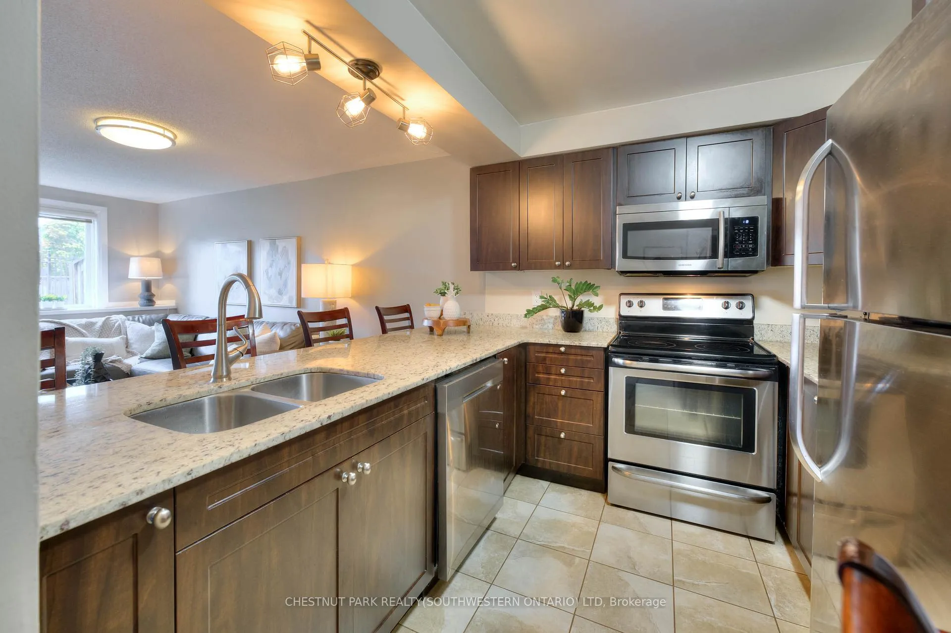 Photo 10 of Unit 105, 276 Eiwo Court, Waterloo, Lincoln Village — HOMEH