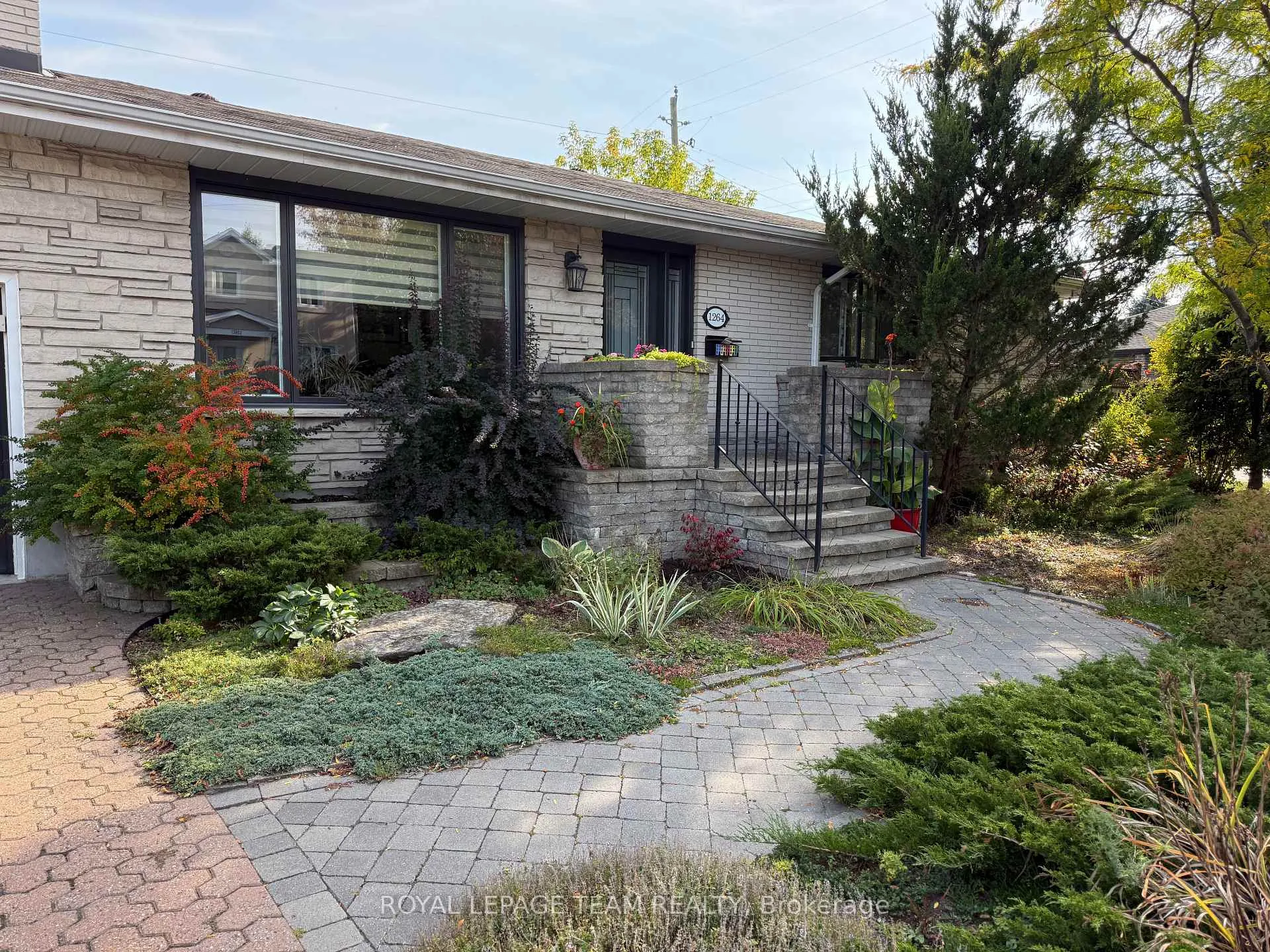 Photo 3 of 1264 Notting Hill Avenue, Ottawa, Ellwood — HOMEH