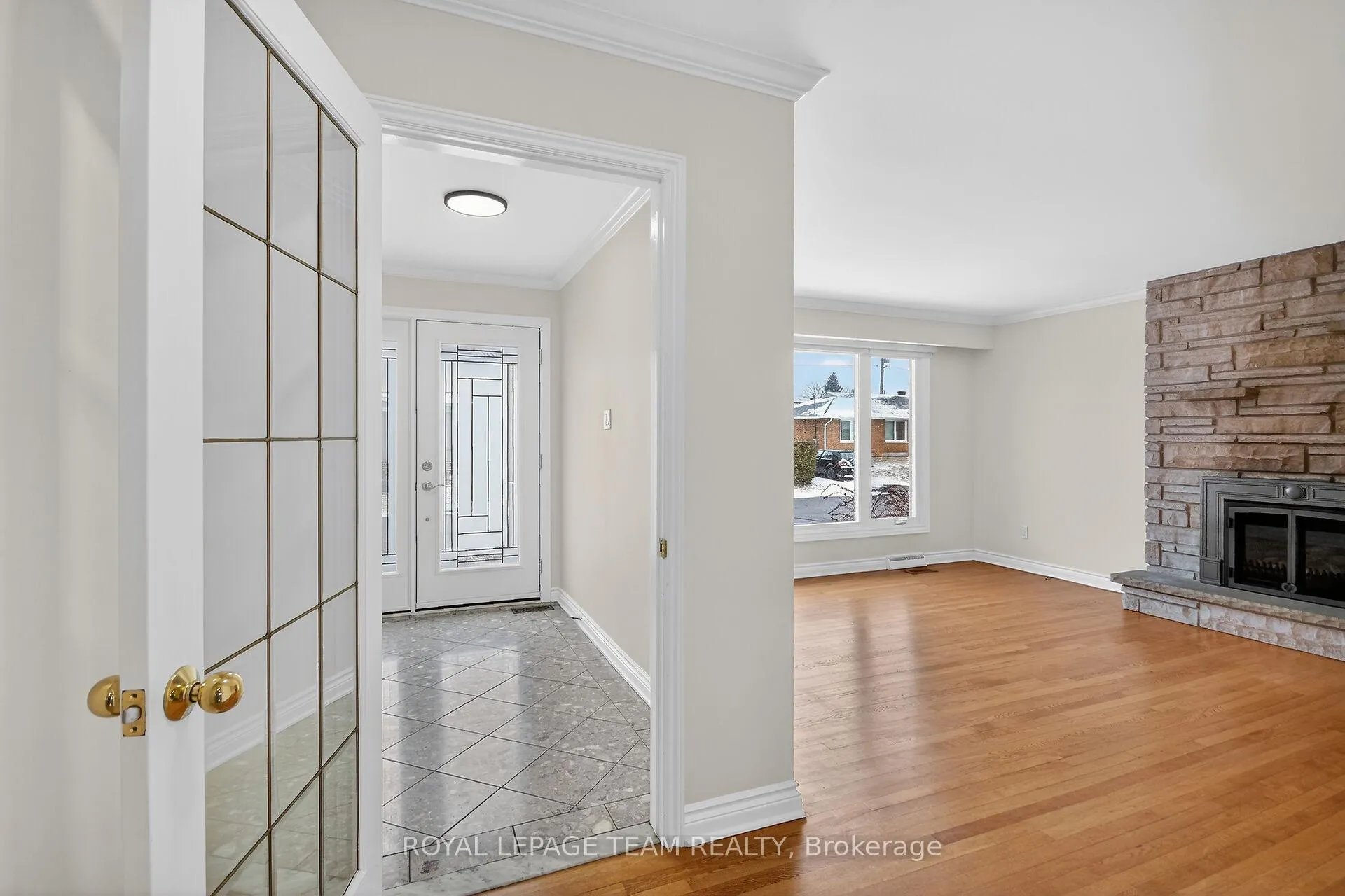 Photo 5 of 1264 Notting Hill Avenue, Ottawa, Ellwood — HOMEH