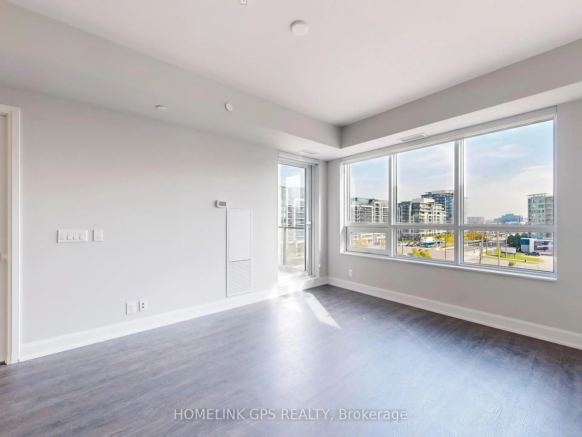 Photo 3 of Unit 605, 38 Gandhi Lane, Markham, Commerce Valley — HOMEH