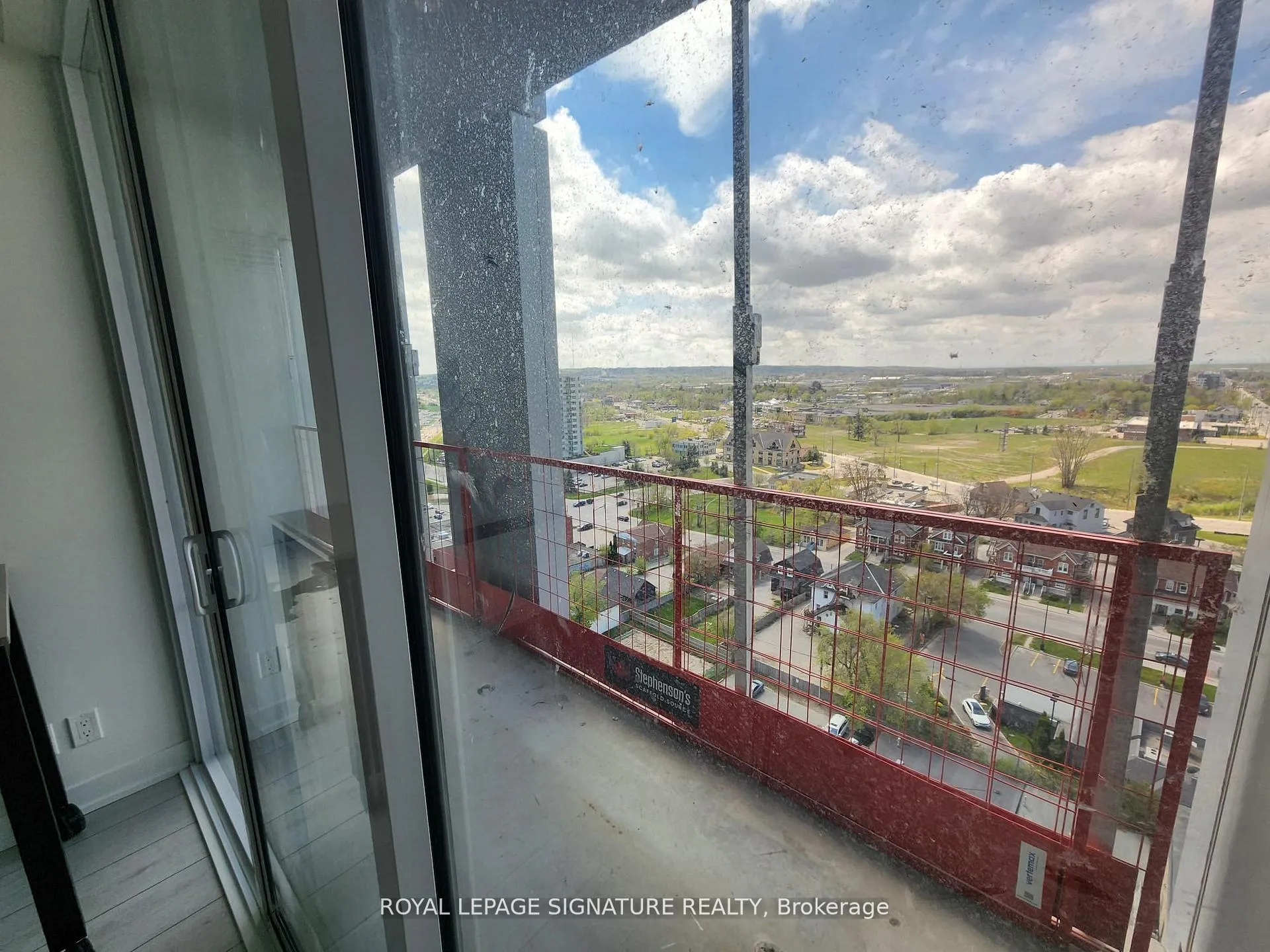Photo 7 of Unit 1301, 39 Mary Street, Barrie, City Centre — HOMEH