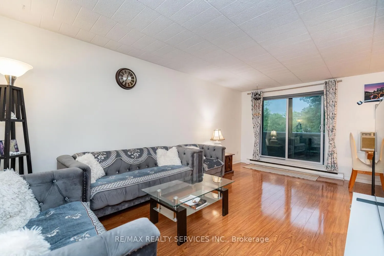 Front of Unit 302, 29 West Avenue W