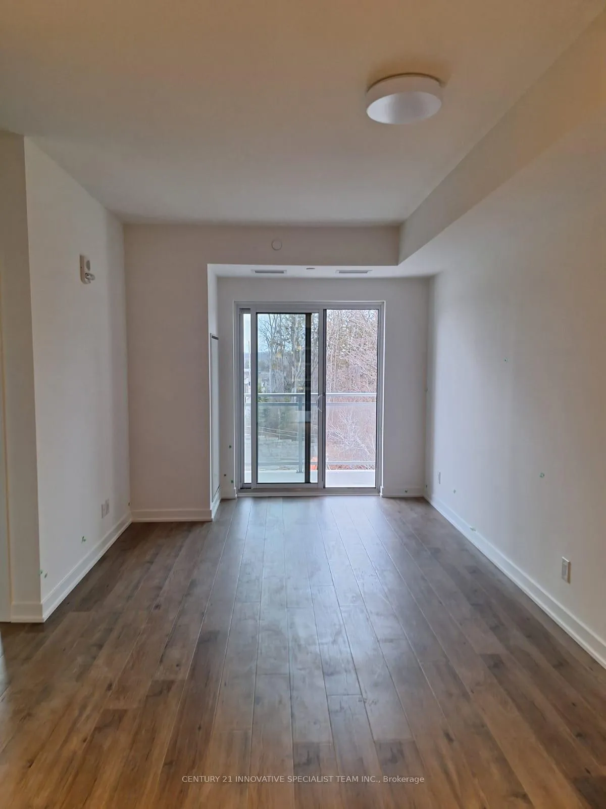 Photo 4 of Unit 204, 56 Lakeside Terrace, Barrie, Little Lake — HOMEH