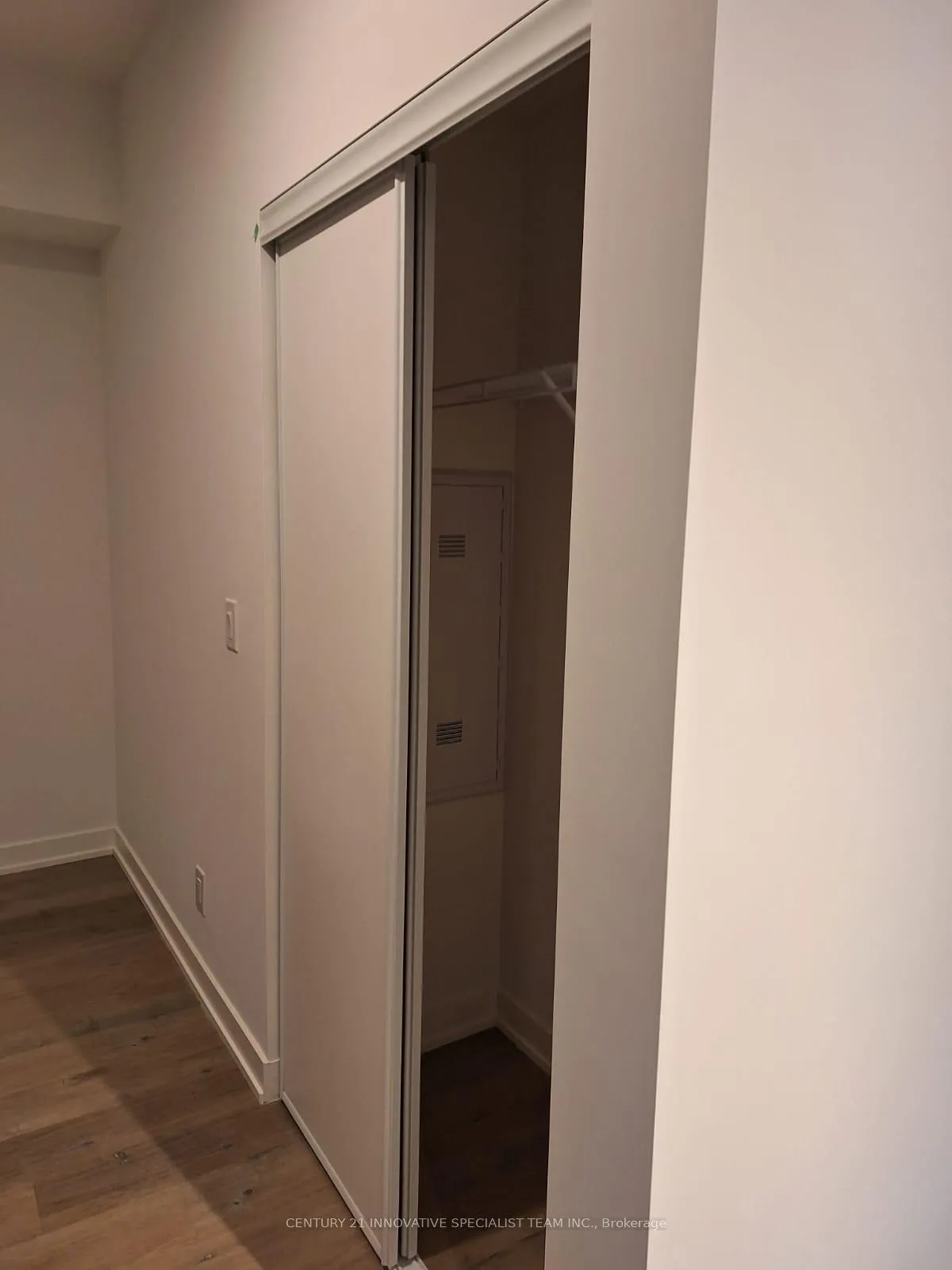 Photo 9 of Unit 204, 56 Lakeside Terrace, Barrie, Little Lake — HOMEH