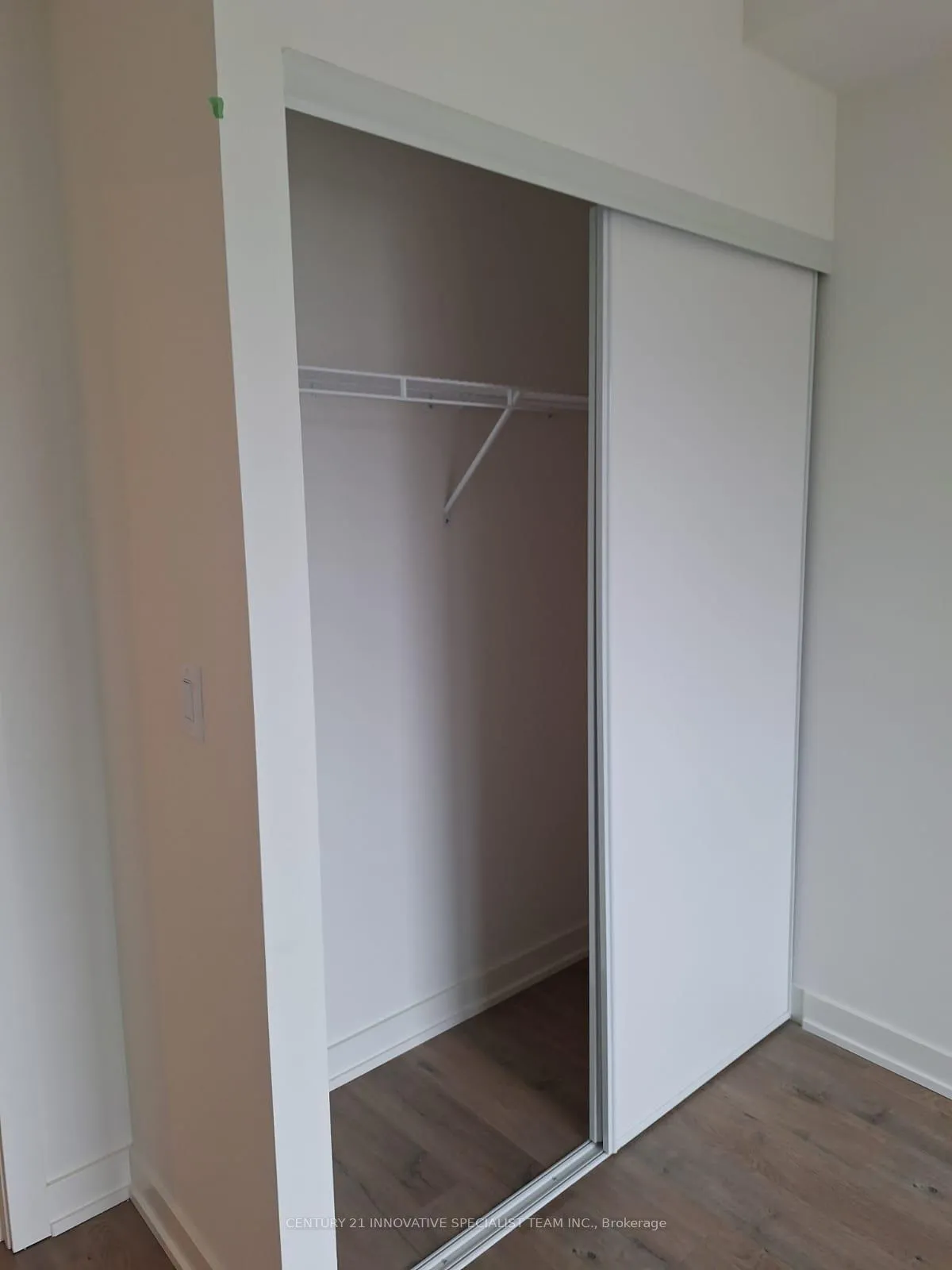 Photo 11 of Unit 204, 56 Lakeside Terrace, Barrie, Little Lake — HOMEH