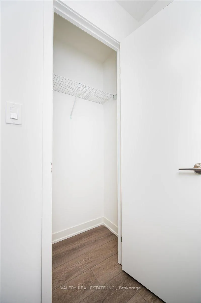 Photo 8 of Unit 1703, 8119 Birchmount Road, Markham, Unionville — HOMEH