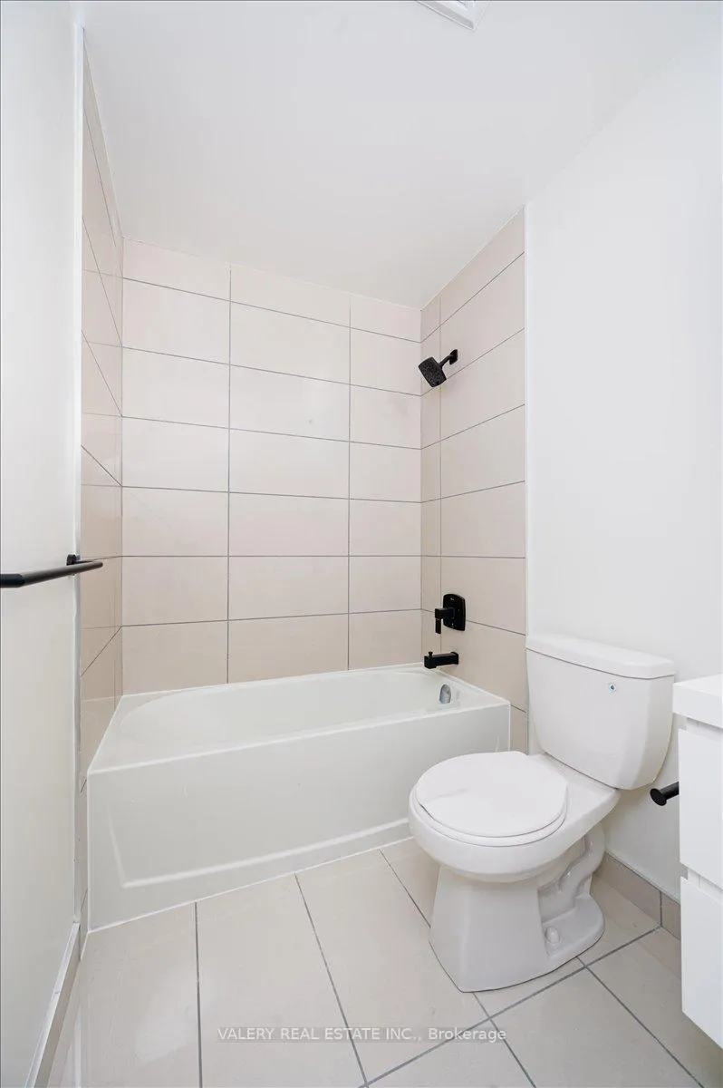Photo 11 of Unit 1703, 8119 Birchmount Road, Markham, Unionville — HOMEH