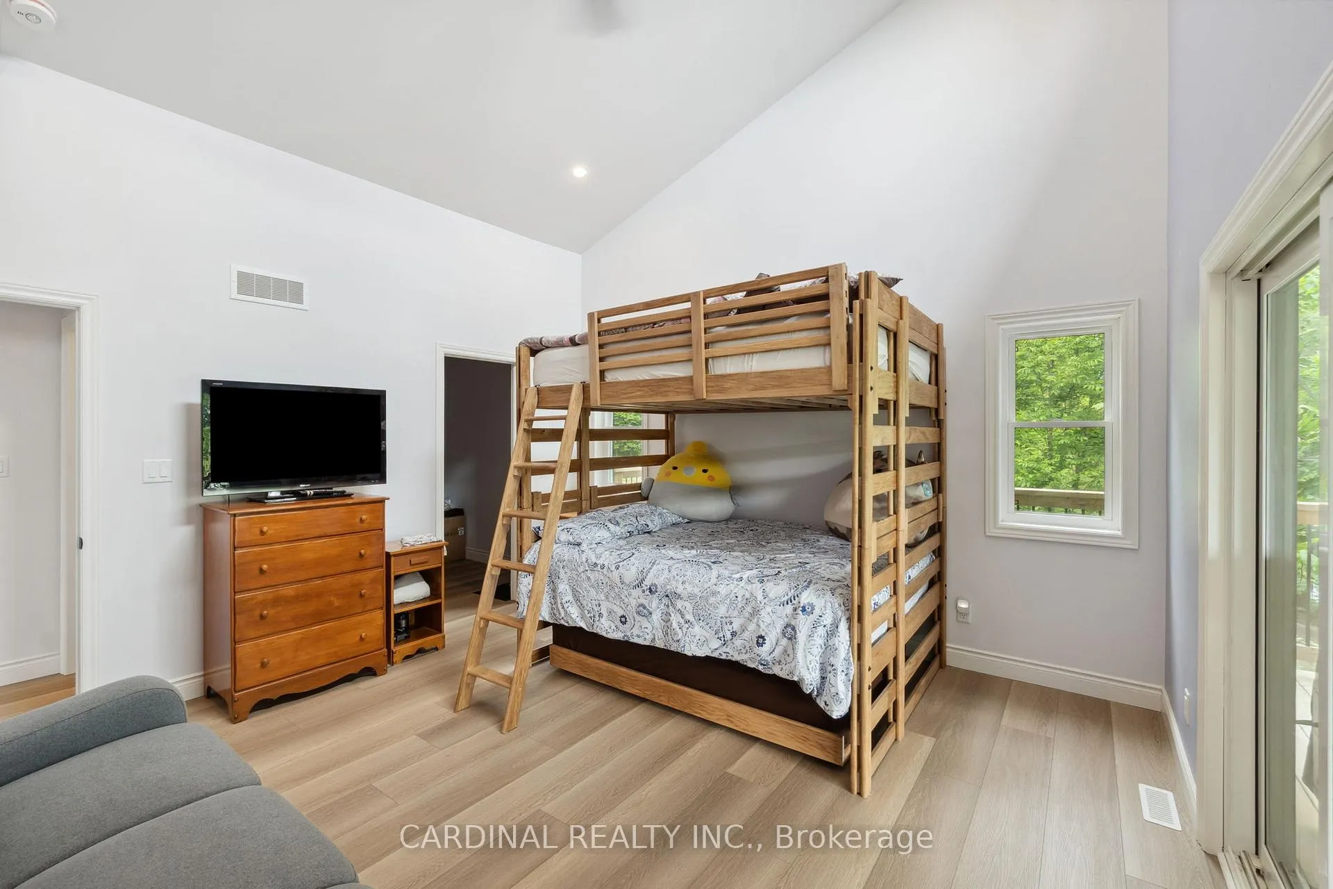 Photo 34 of 1028 Finch Lane, Frontenac, Frontenac Centre — HOMEH