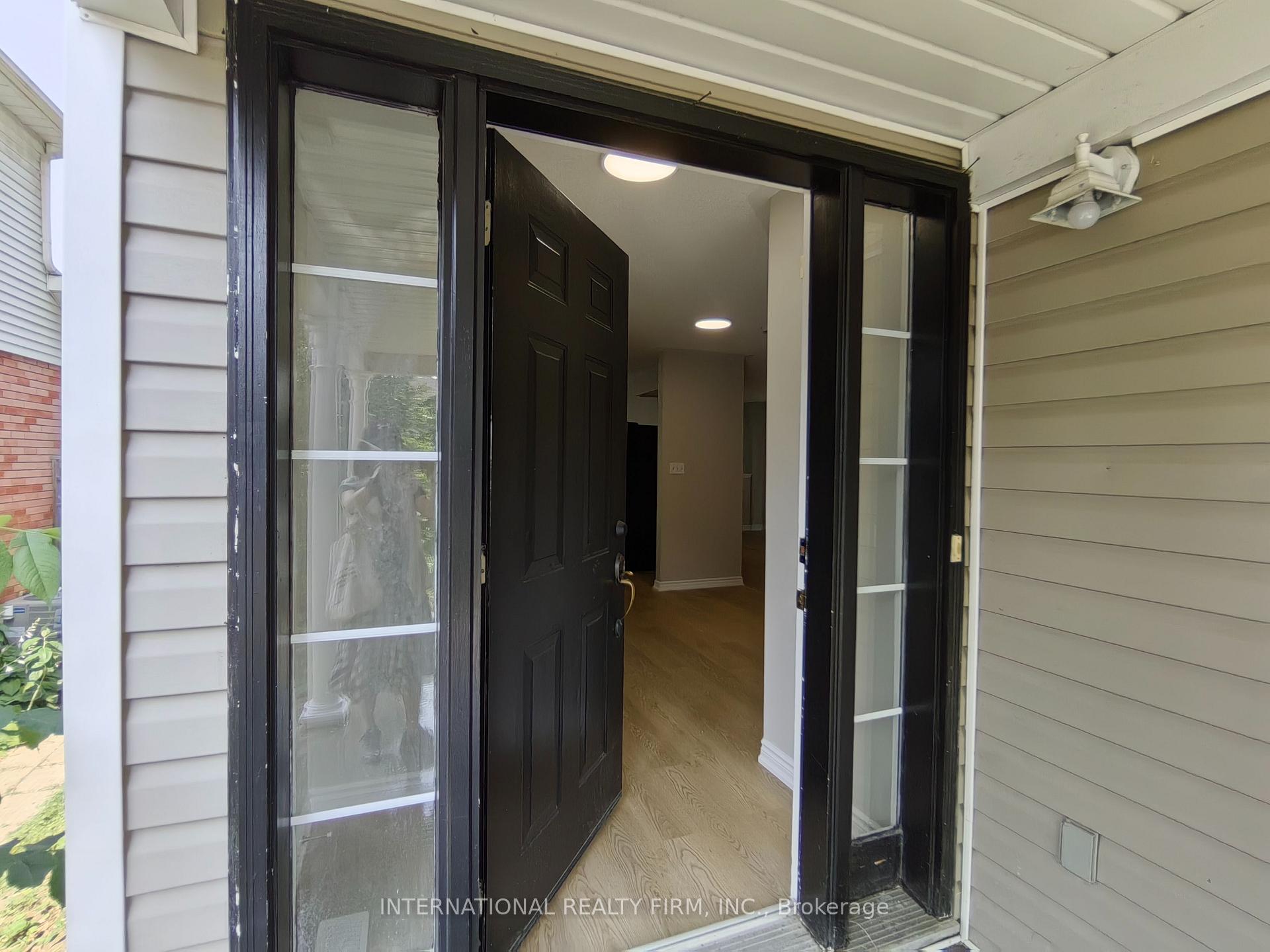 Photo 4 of Unit Main & 2nd, 14 Mann Street, Clarington, Bowmanville — HOMEH