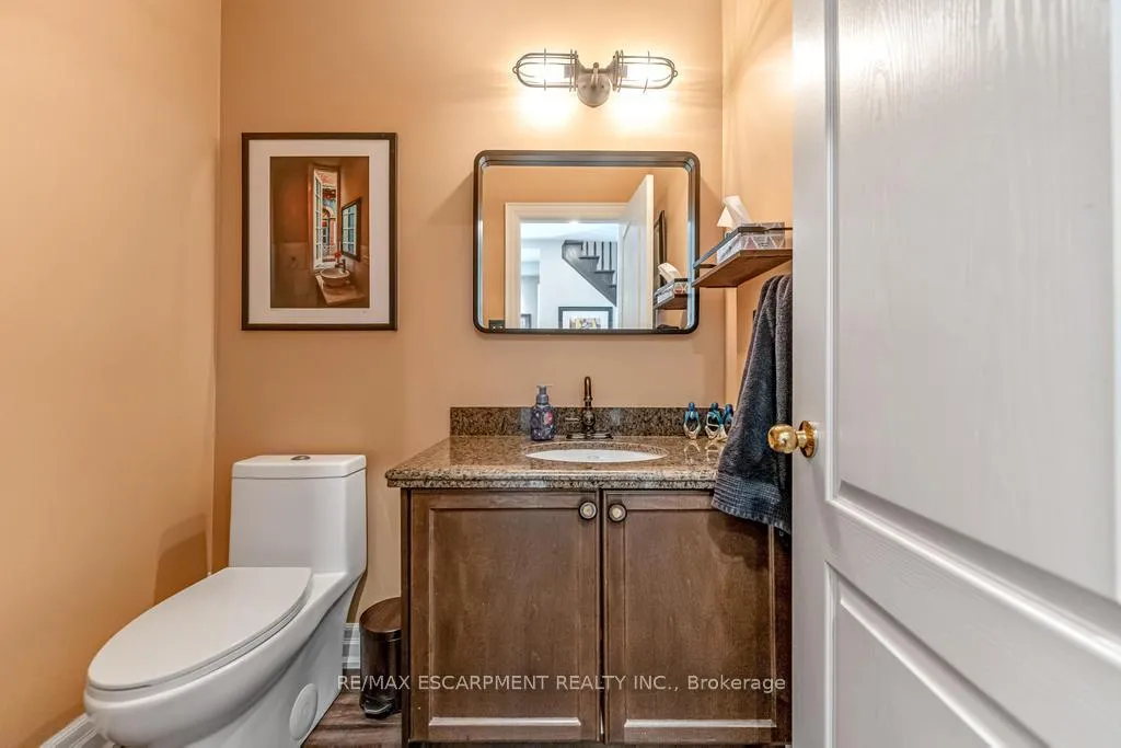 Photo 6 of 21 Forest Valley Crescent, Hamilton, Dundas — HOMEH
