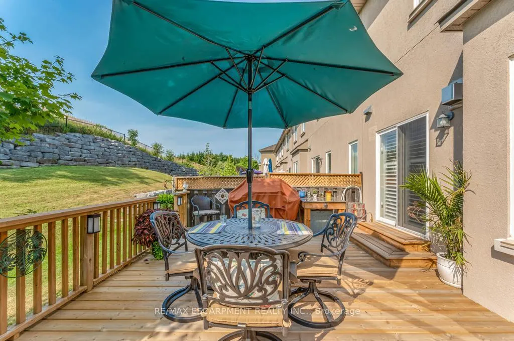 Photo 26 of 21 Forest Valley Crescent, Hamilton, Dundas — HOMEH
