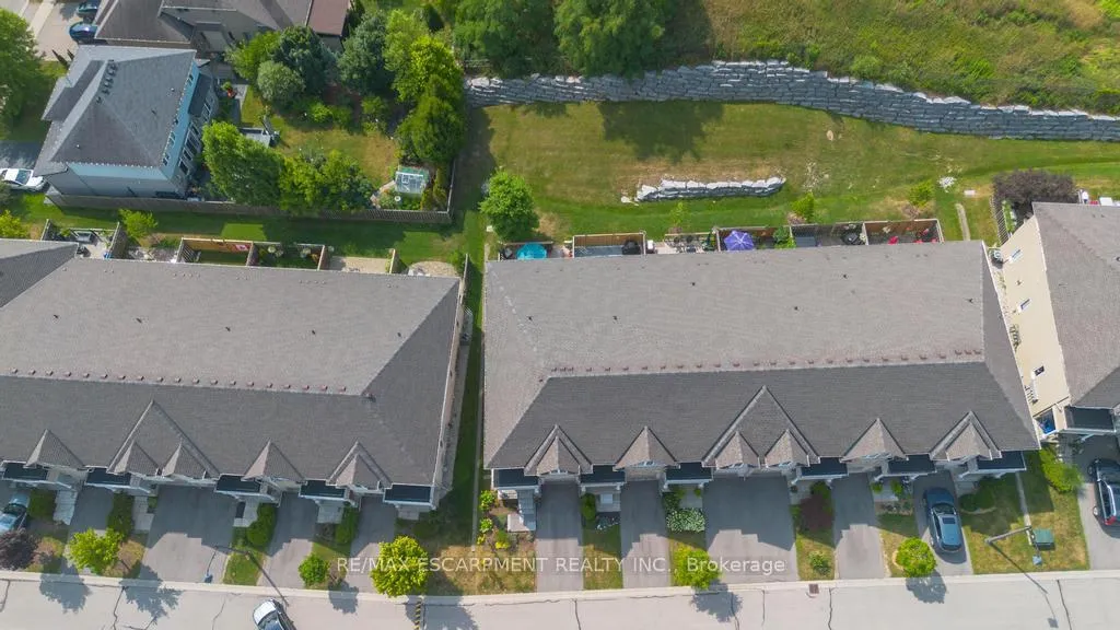 Photo 29 of 21 Forest Valley Crescent, Hamilton, Dundas — HOMEH