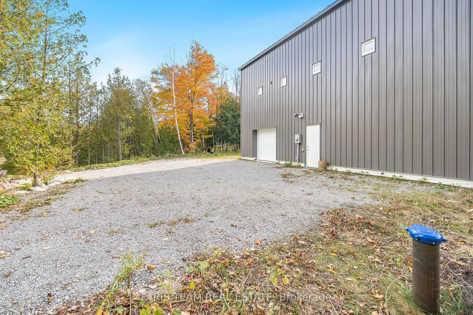 Photo 15 of 2576 Champlain Road, Tiny, Rural Tiny — HOMEH