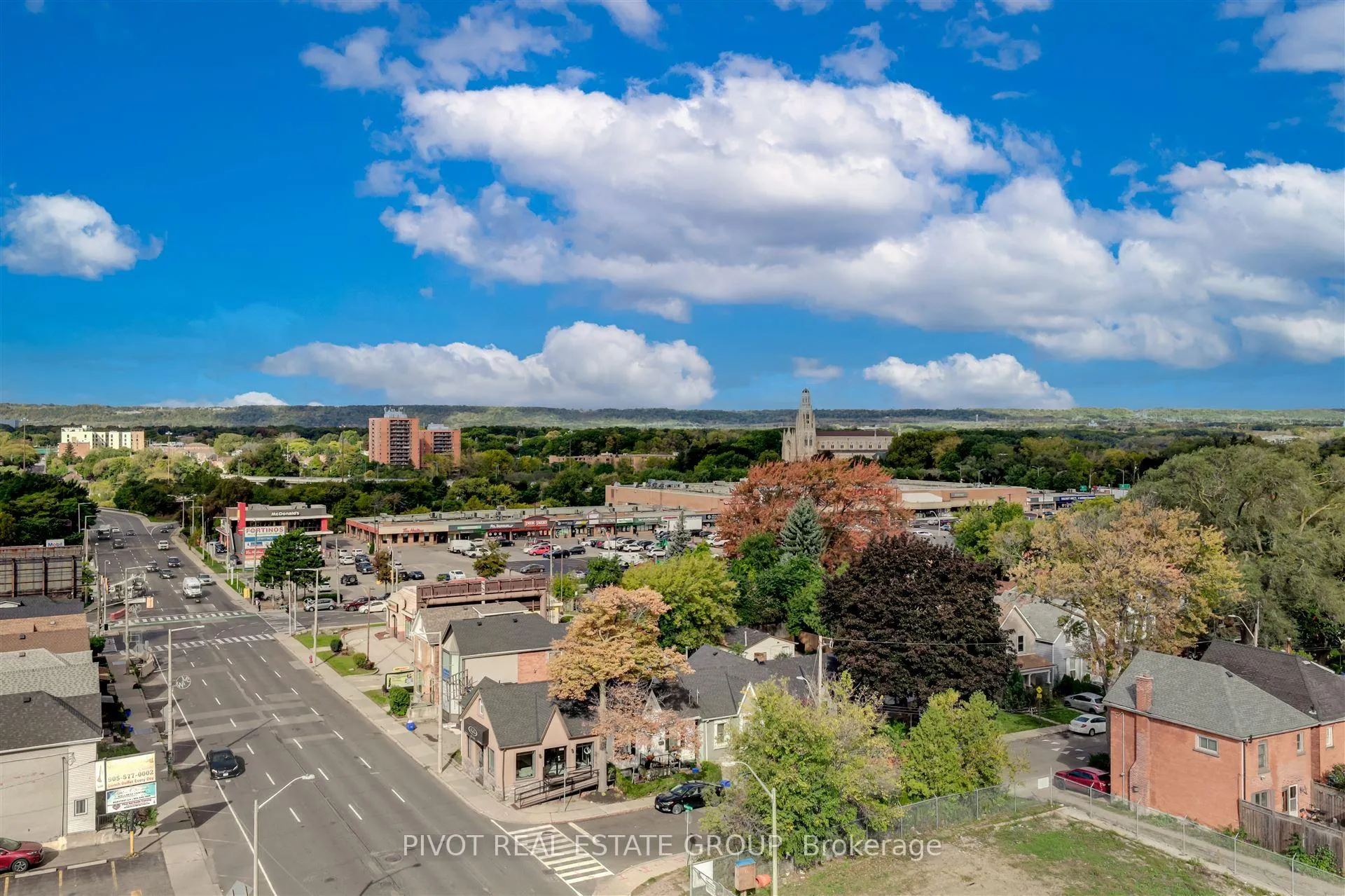 Photo 17 of Unit 408, 415 Main Street W, Hamilton, Kirkendall — HOMEH