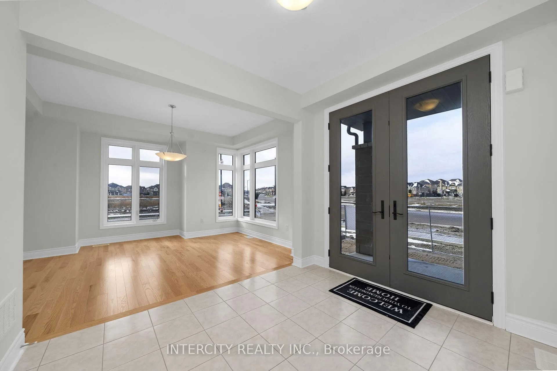 Photo 5 of Unit Lot 198, 65 Goodview Drive, Brampton, Sandringham-Wellington North — HOMEH