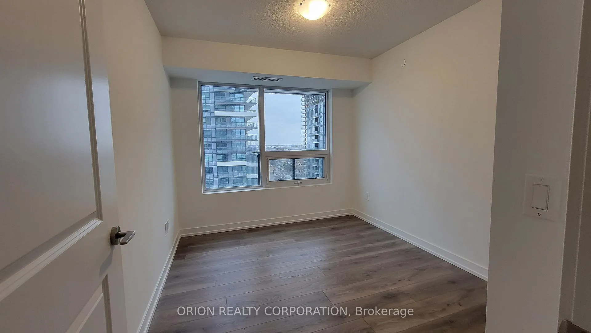 Photo 6 of Unit 1304, 1435 Celebration Drive, Pickering, Bay Ridges — HOMEH