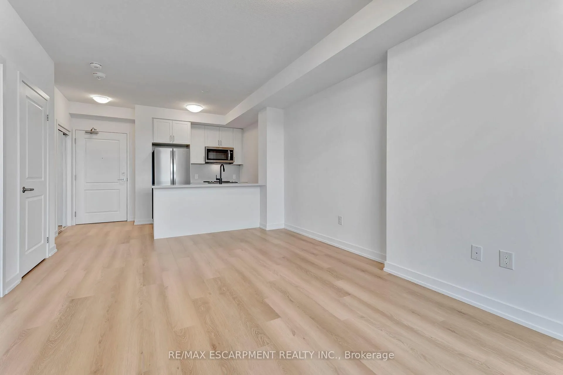 Photo 13 of Unit 431, 10 Mallard Trail, Hamilton, Waterdown — HOMEH