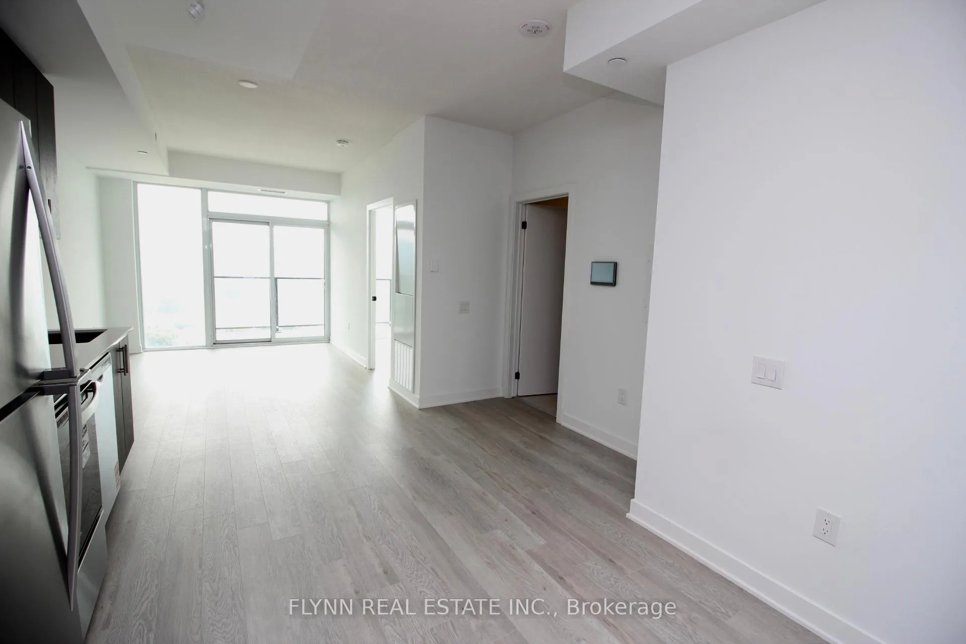 Photo 1 of Unit 1518, 2782 Barton Street E, Hamilton, Riverdale — HOMEH