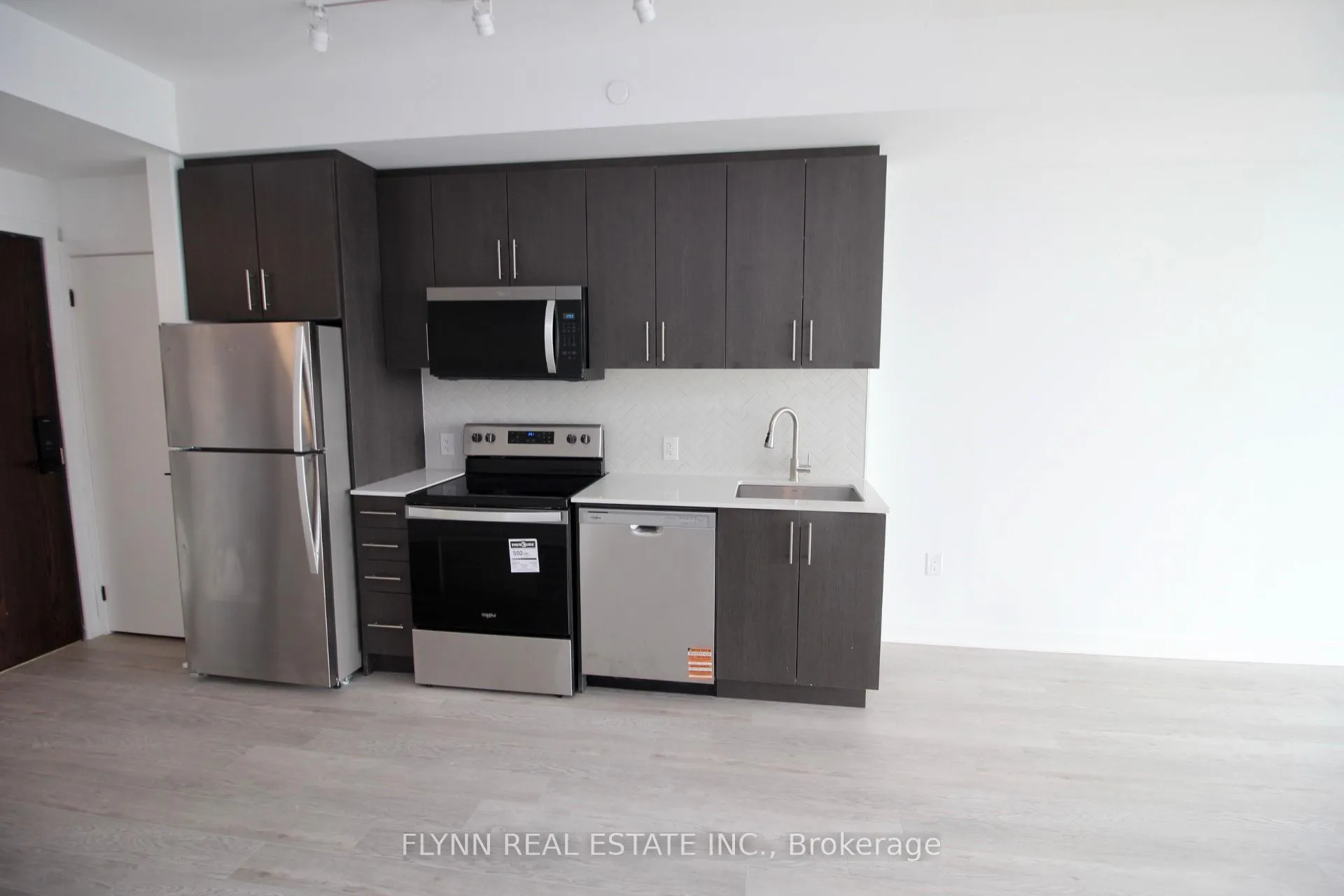 Photo 5 of Unit 1518, 2782 Barton Street E, Hamilton, Riverdale — HOMEH