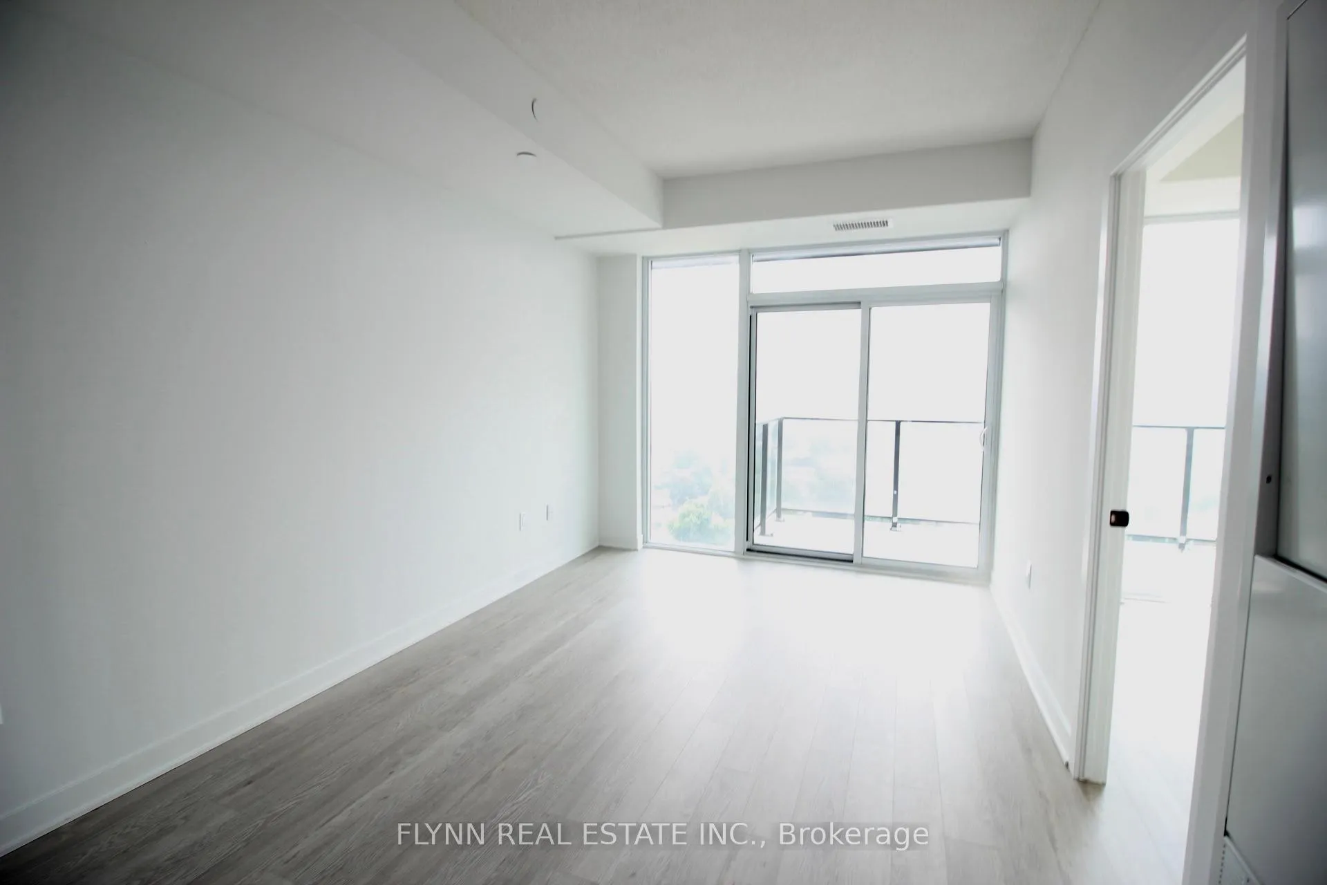 Photo 6 of Unit 1518, 2782 Barton Street E, Hamilton, Riverdale — HOMEH