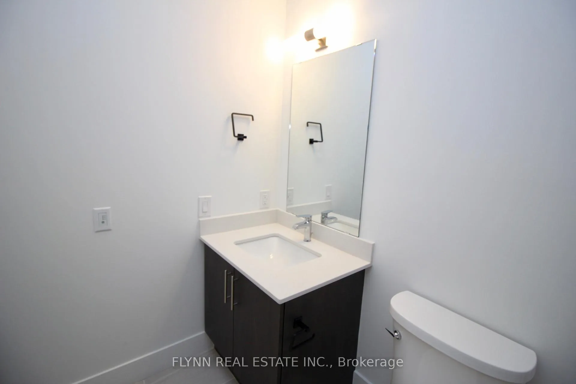 Photo 12 of Unit 1518, 2782 Barton Street E, Hamilton, Riverdale — HOMEH