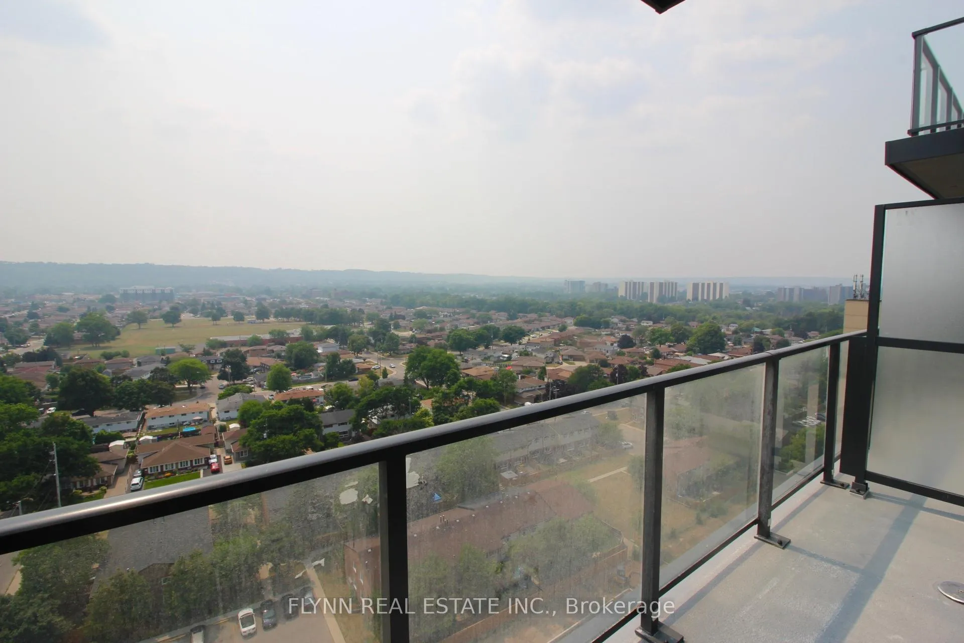 Photo 14 of Unit 1518, 2782 Barton Street E, Hamilton, Riverdale — HOMEH