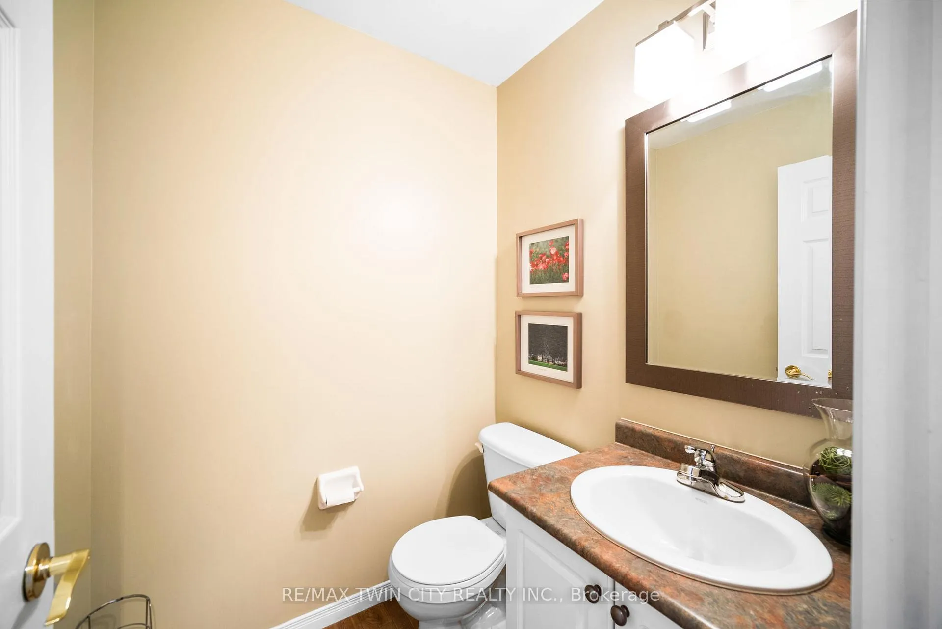Photo 5 of Unit 33, 460 Woolwich Street, Waterloo — HOMEH