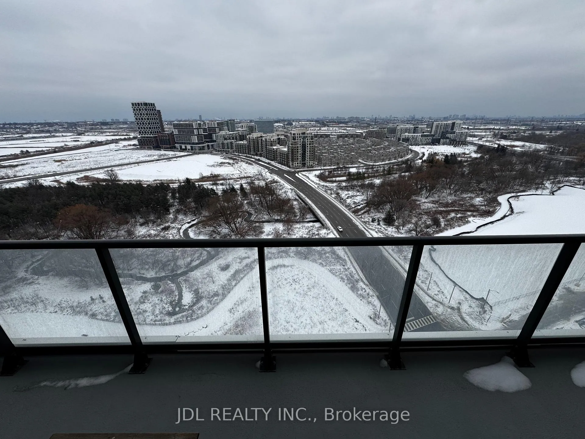 Photo 8 of 8 Water Walk Drive, Markham, Unionville — HOMEH