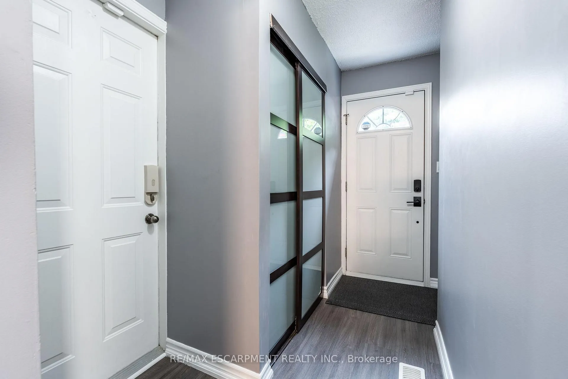 Photo 3 of Unit 42, 1350 Limeridge Road E, Hamilton, Trenholme — HOMEH