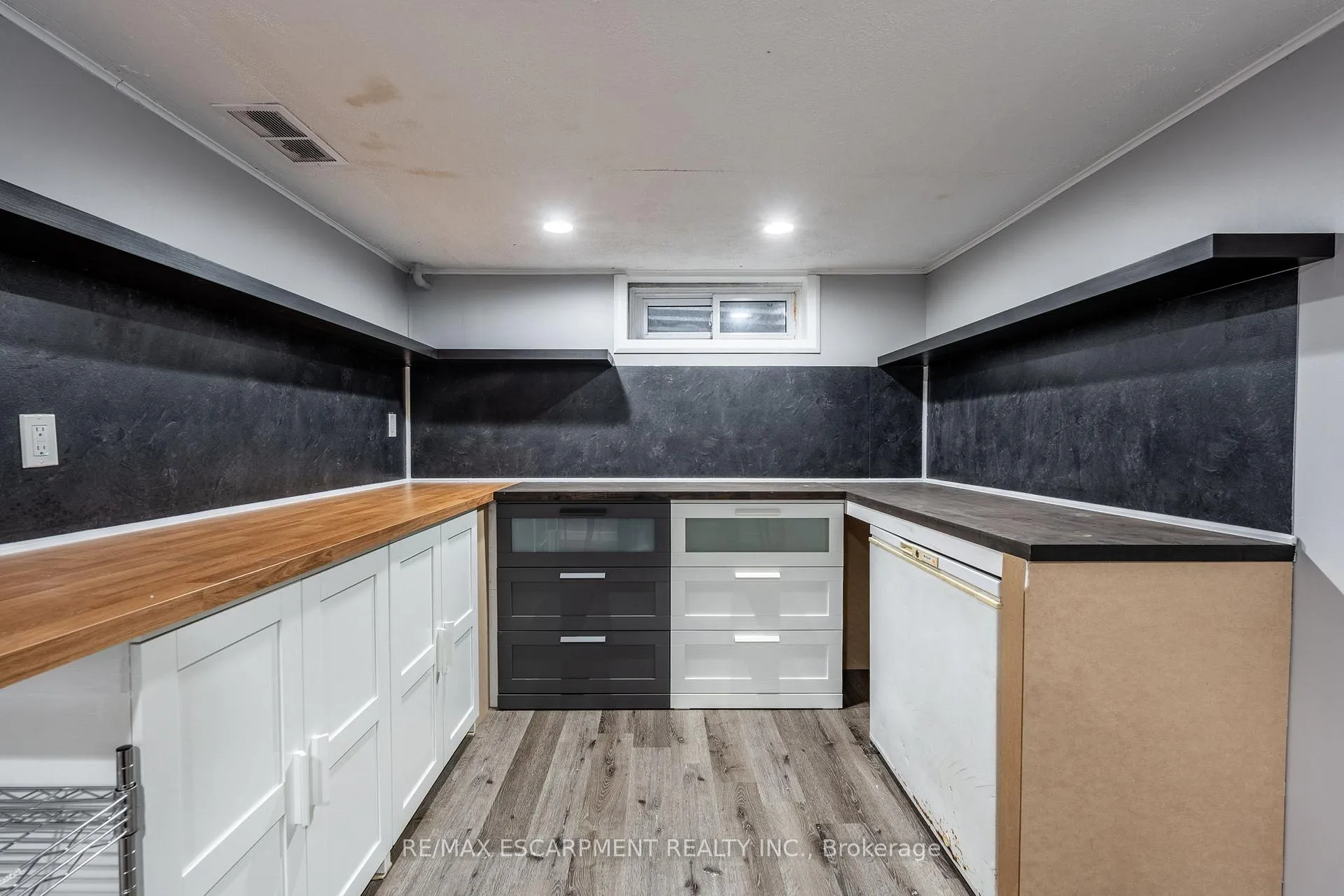 Photo 23 of Unit 42, 1350 Limeridge Road E, Hamilton, Trenholme — HOMEH