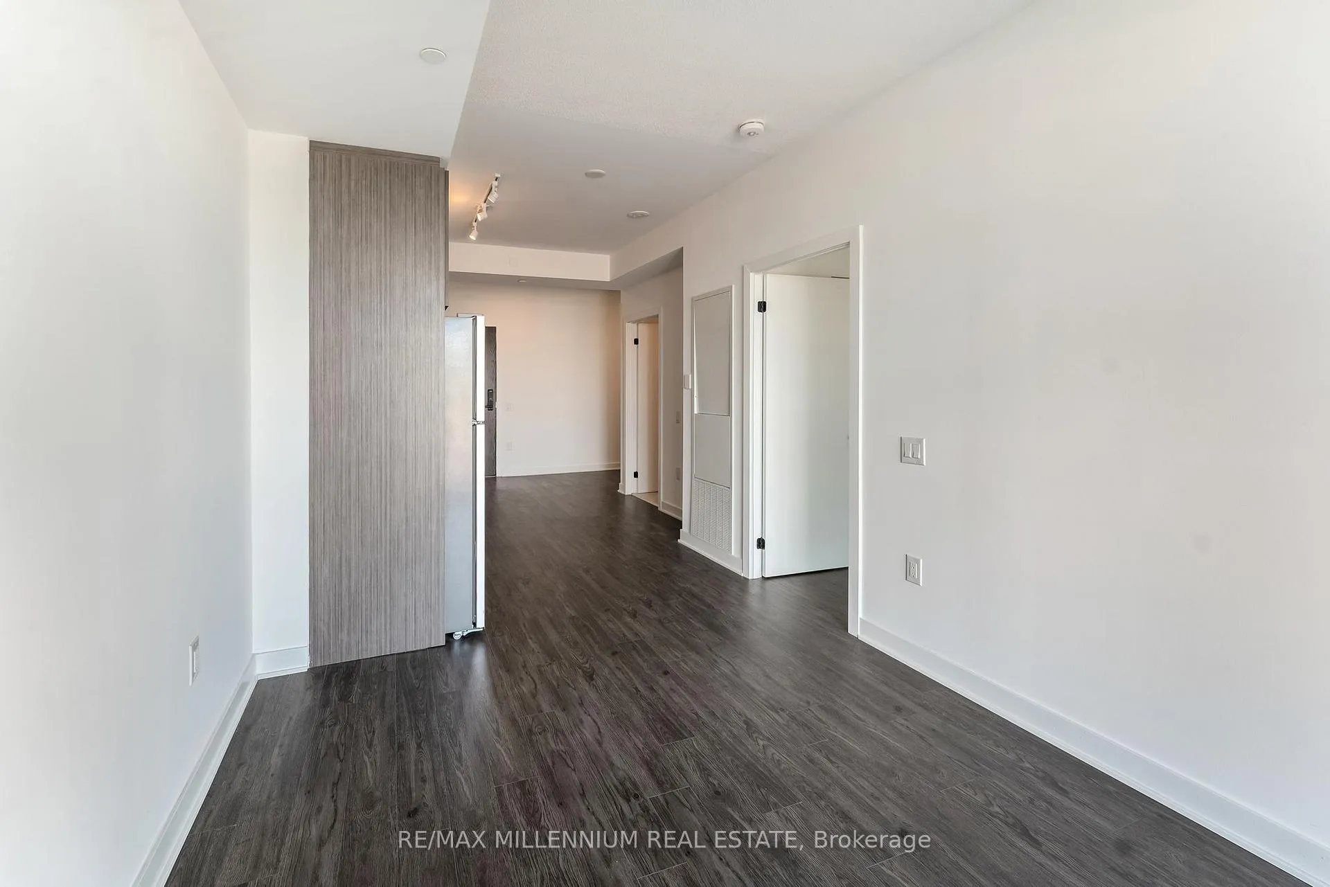 Photo 16 of Unit 208, 2782 Barton Street E, Hamilton, Riverdale — HOMEH