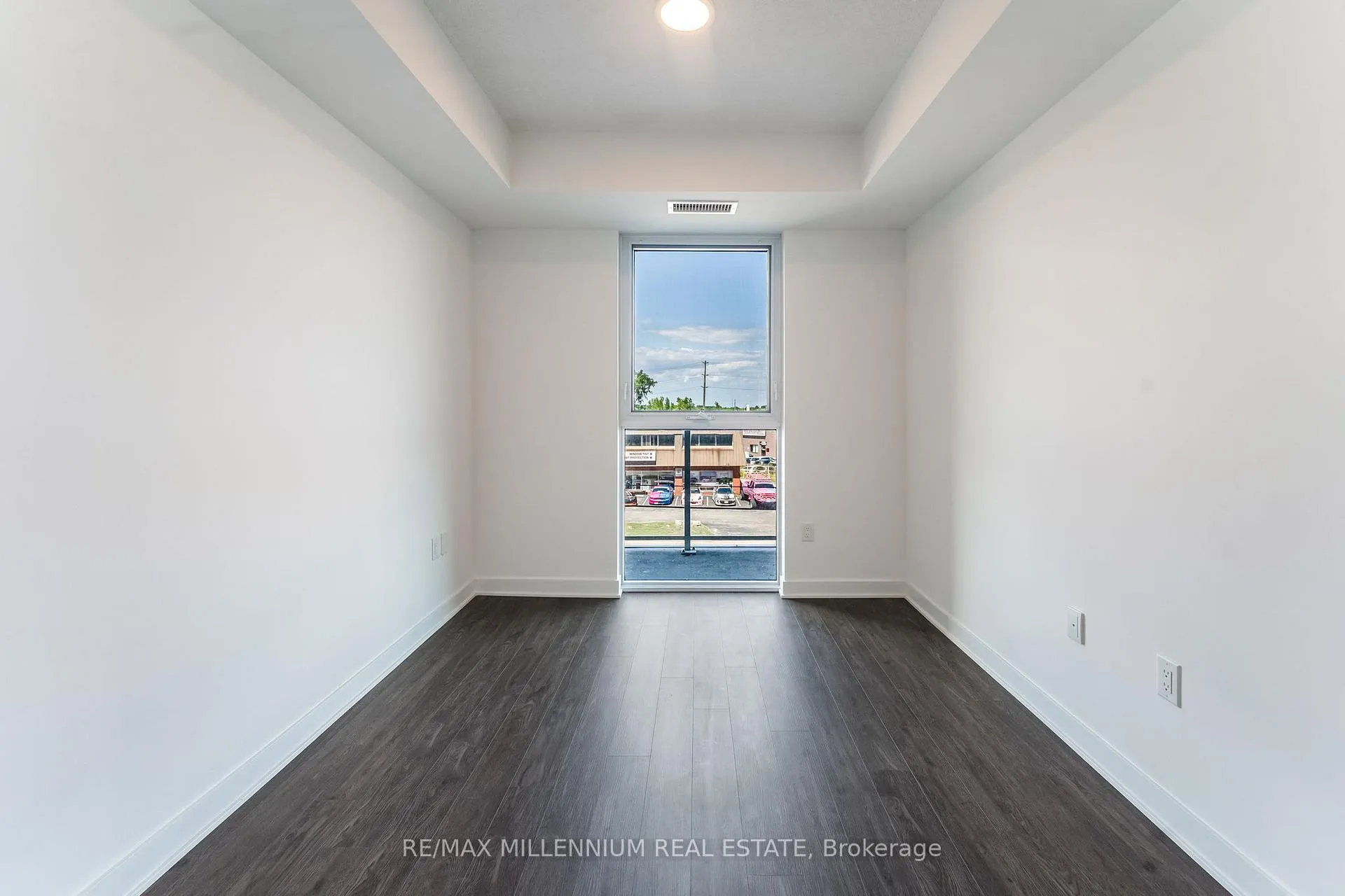Photo 19 of Unit 208, 2782 Barton Street E, Hamilton, Riverdale — HOMEH