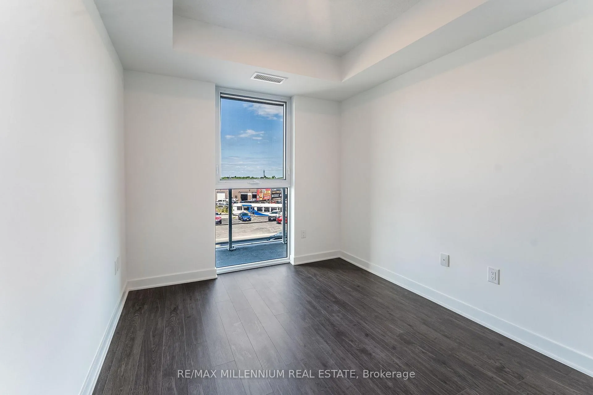 Photo 21 of Unit 208, 2782 Barton Street E, Hamilton, Riverdale — HOMEH