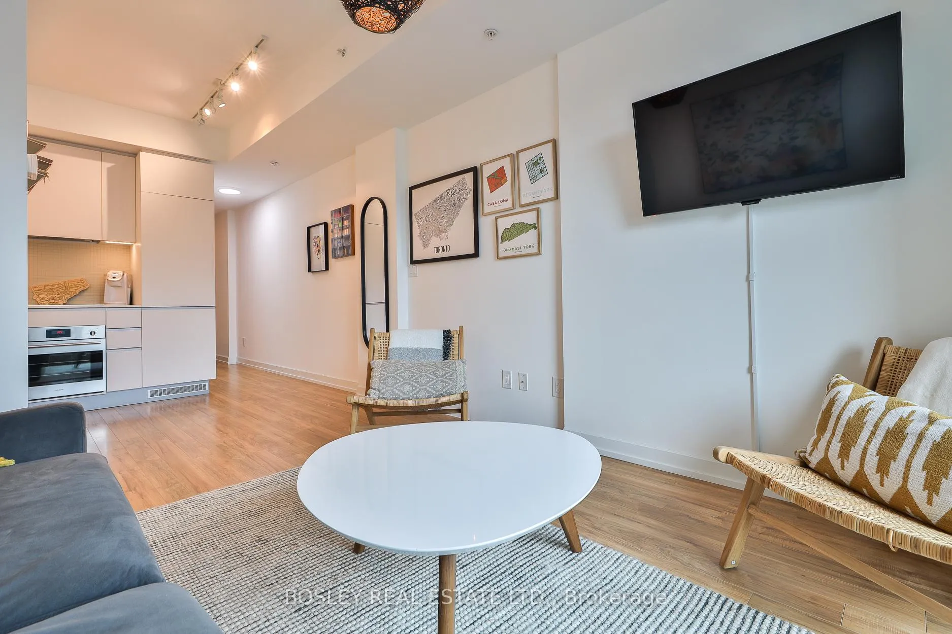 Photo 23 of Unit 516, 377 Madison Avenue, Toronto, Casa Loma — HOMEH