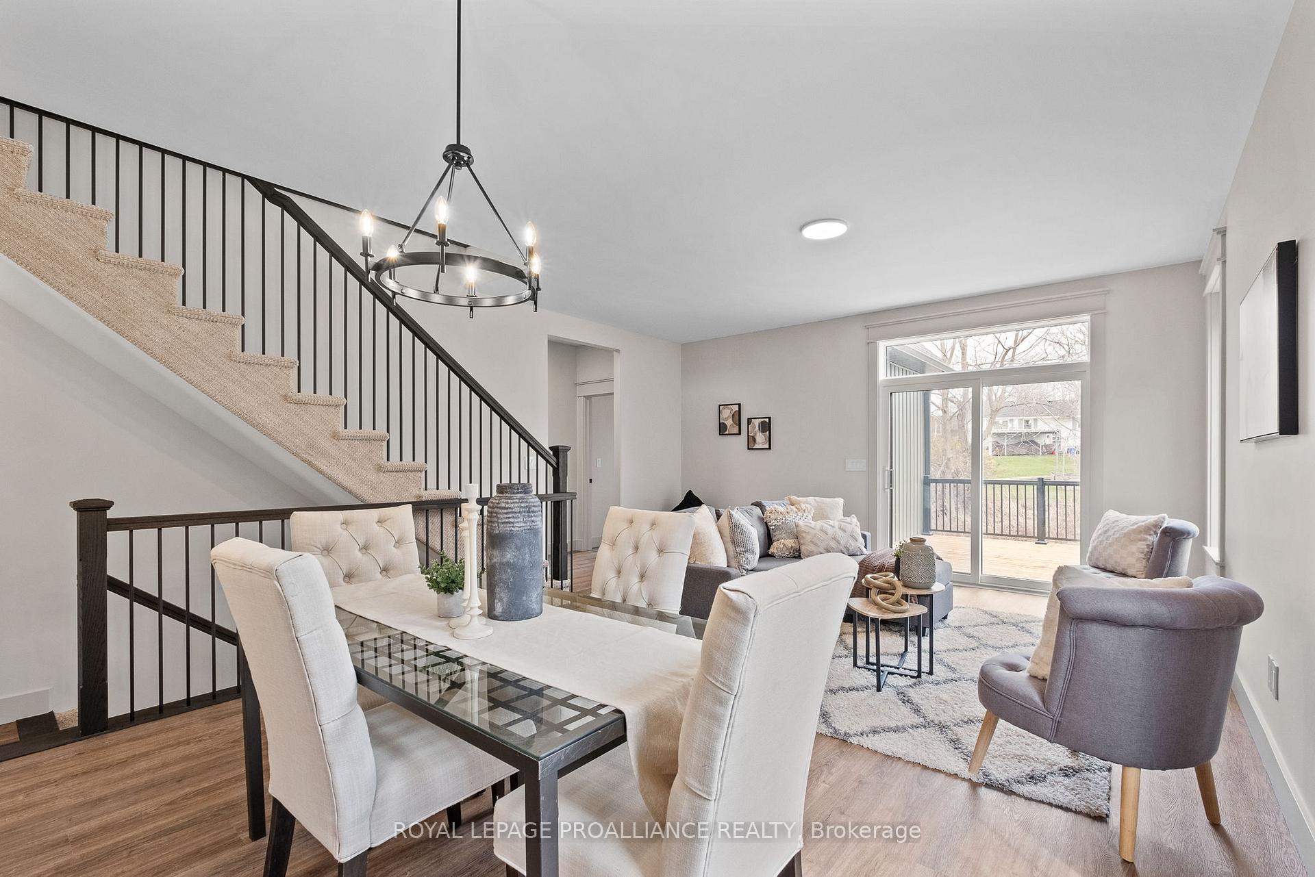 Photo 11 of 56 Willowbrook Street, Markham, Aileen-Willowbrook — HOMEH