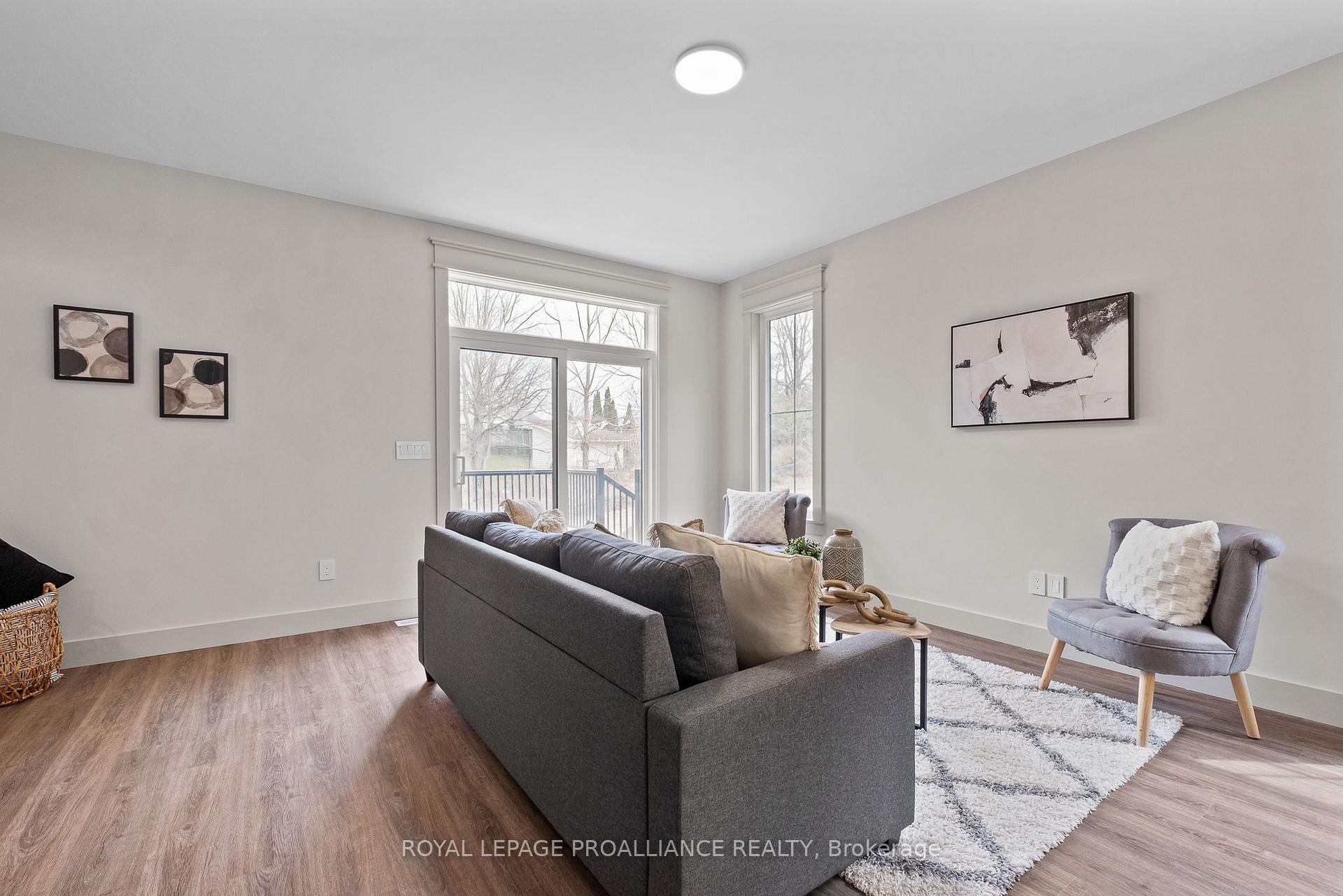Photo 13 of 56 Willowbrook Street, Markham, Aileen-Willowbrook — HOMEH