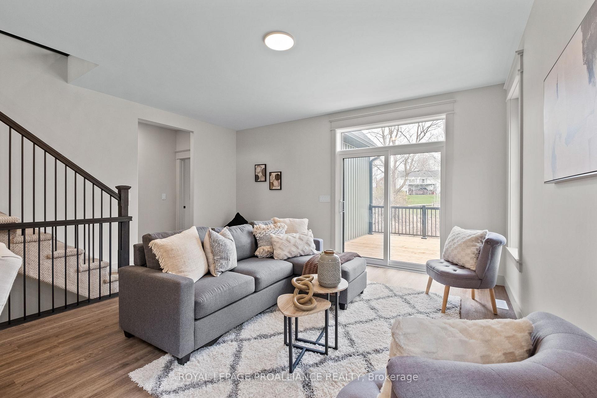 Photo 14 of 56 Willowbrook Street, Markham, Aileen-Willowbrook — HOMEH