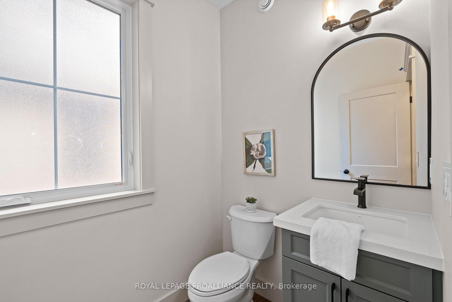 Photo 16 of 56 Willowbrook Street, Markham, Aileen-Willowbrook — HOMEH
