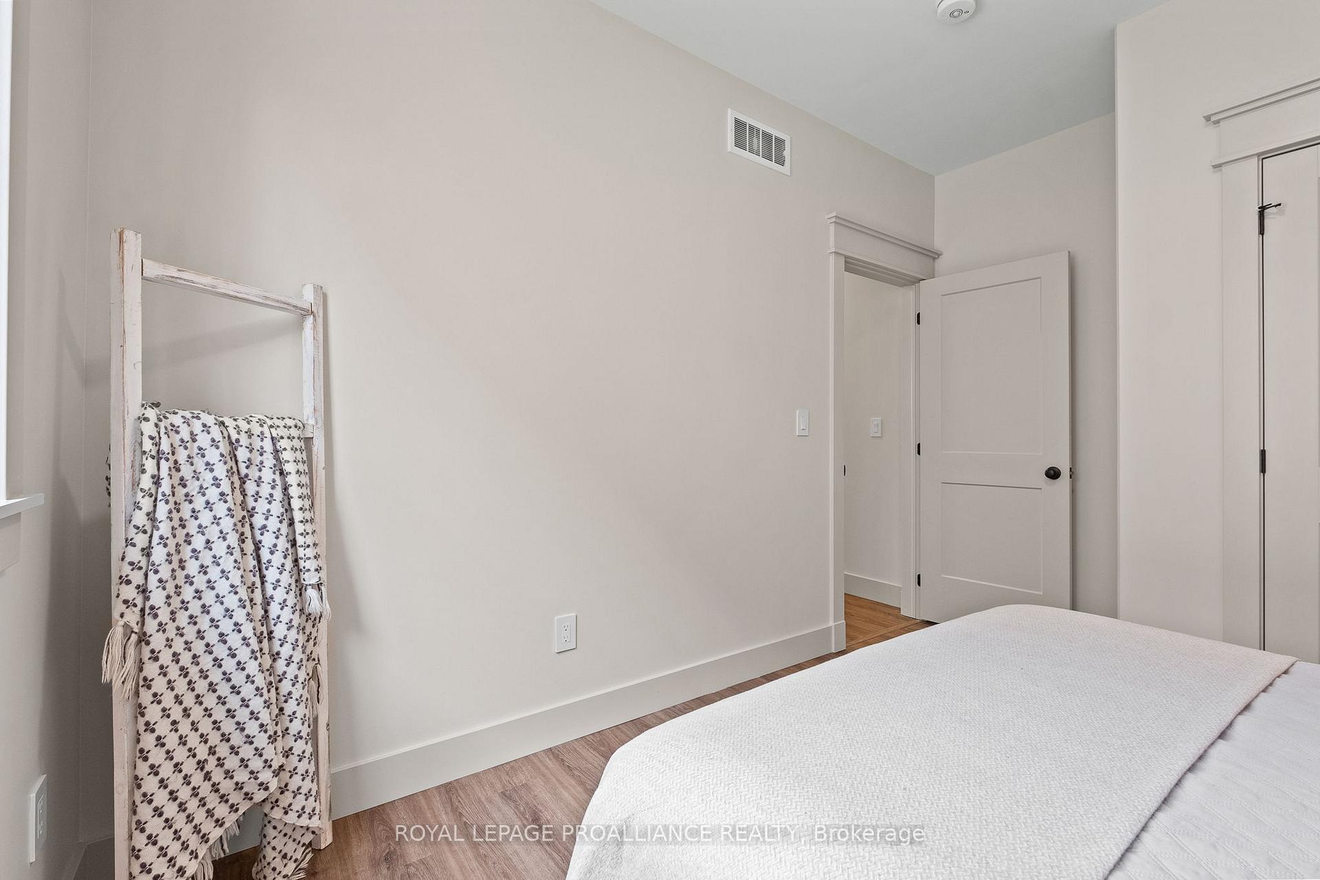Photo 21 of 56 Willowbrook Street, Markham, Aileen-Willowbrook — HOMEH
