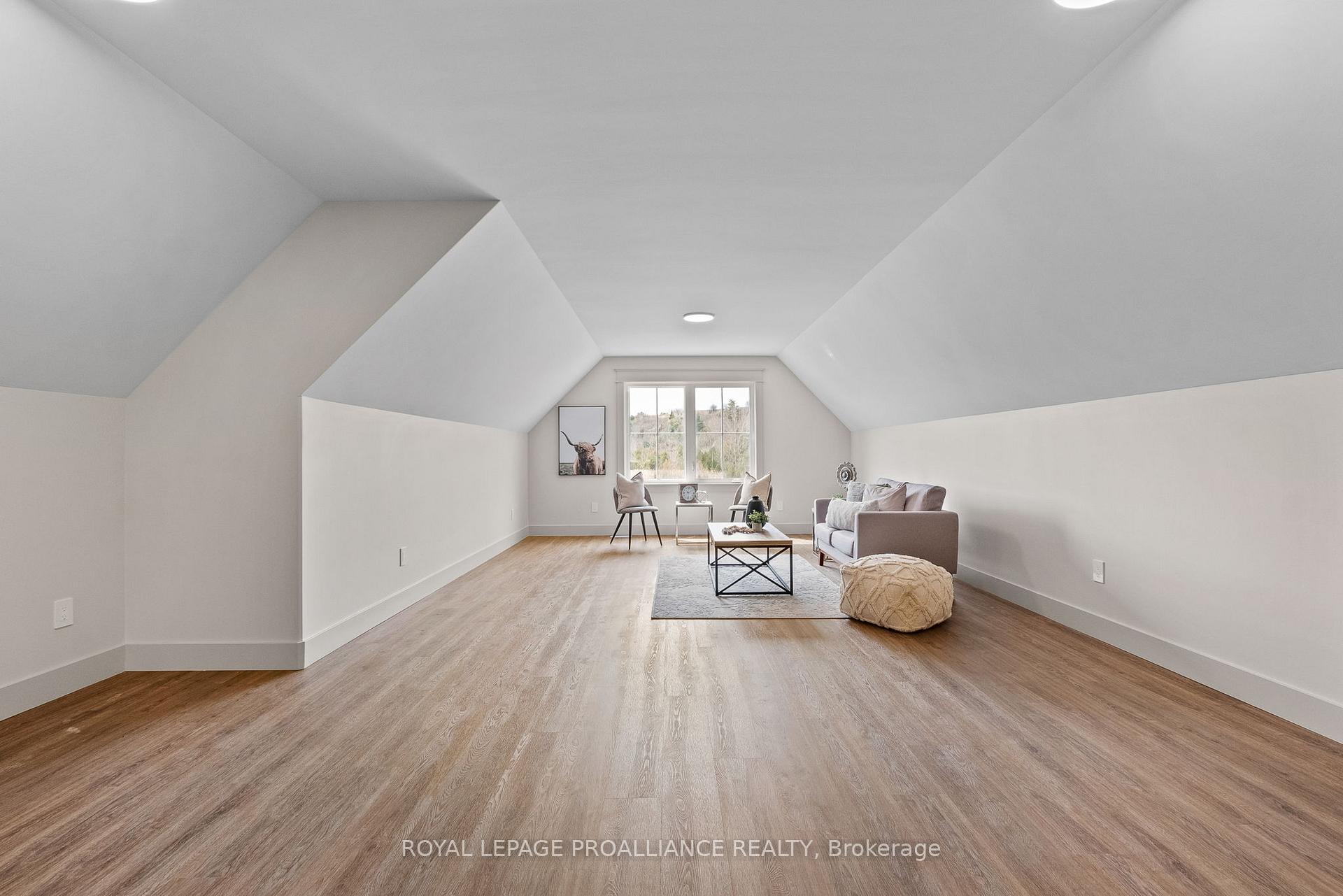 Photo 24 of 56 Willowbrook Street, Markham, Aileen-Willowbrook — HOMEH