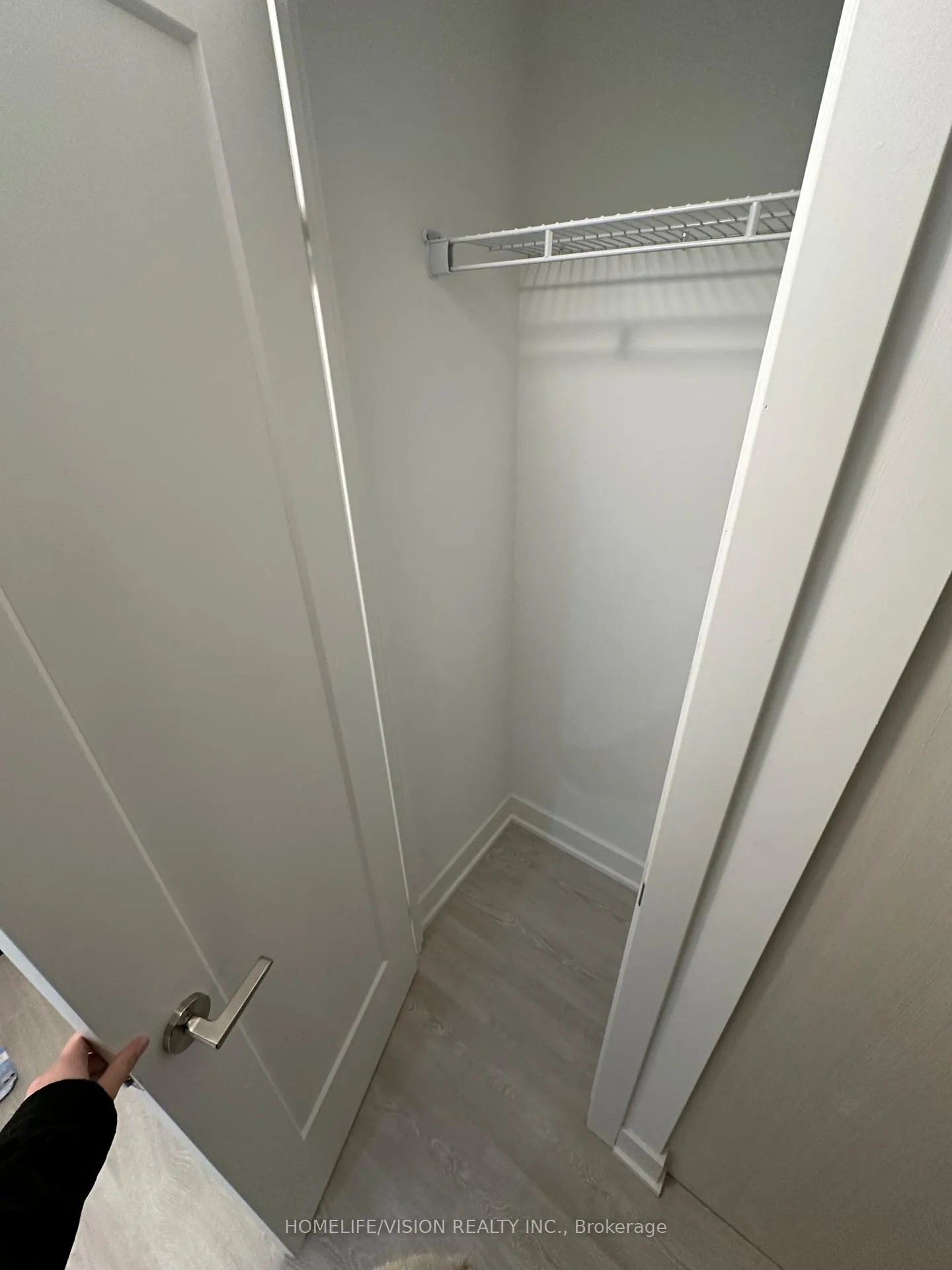 Photo 5 of Unit 506, 2545 Simcoe Street N, Oshawa, Windfields — HOMEH